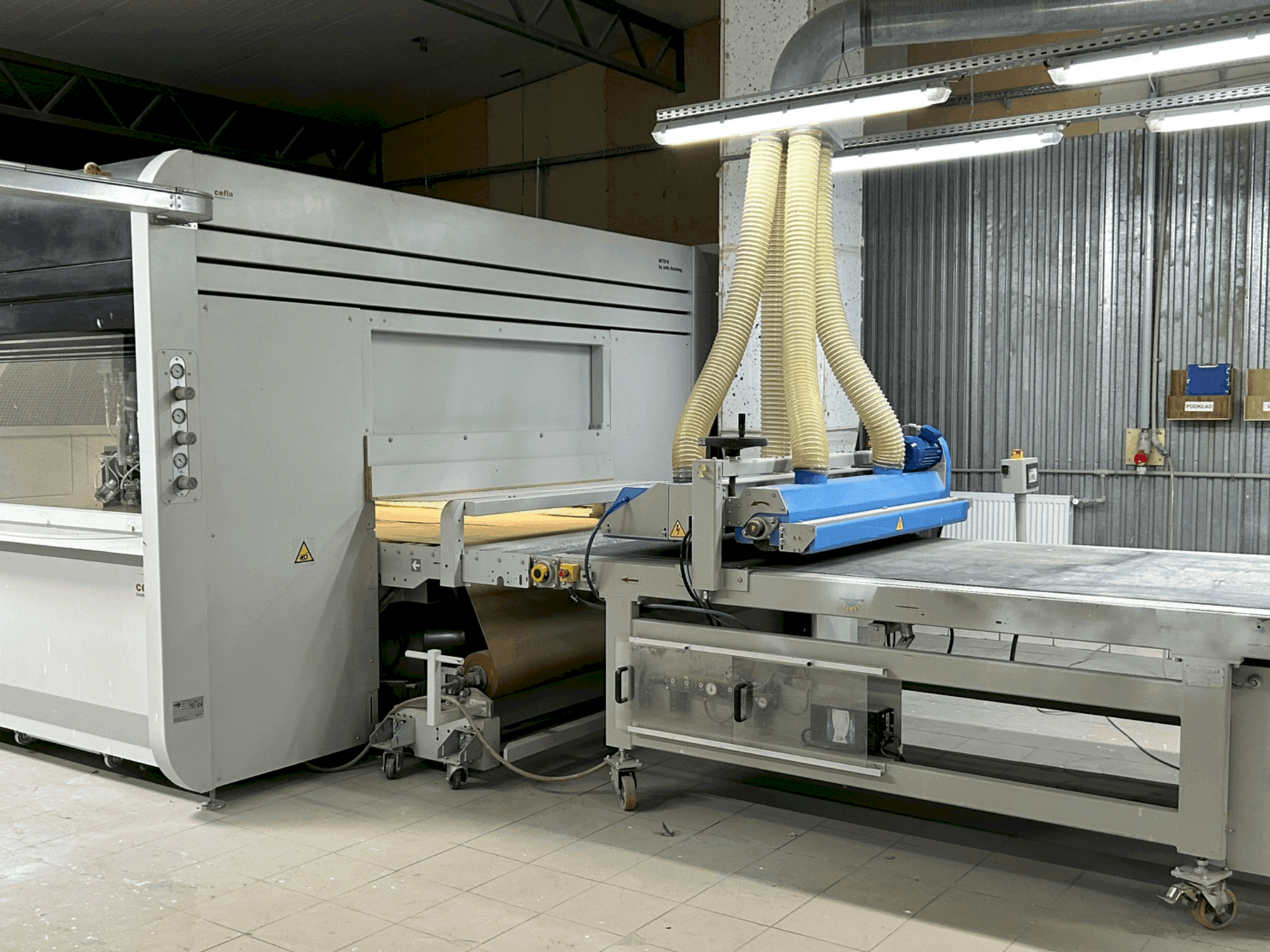 Frontansicht der CEFLA MITO K  Maschine