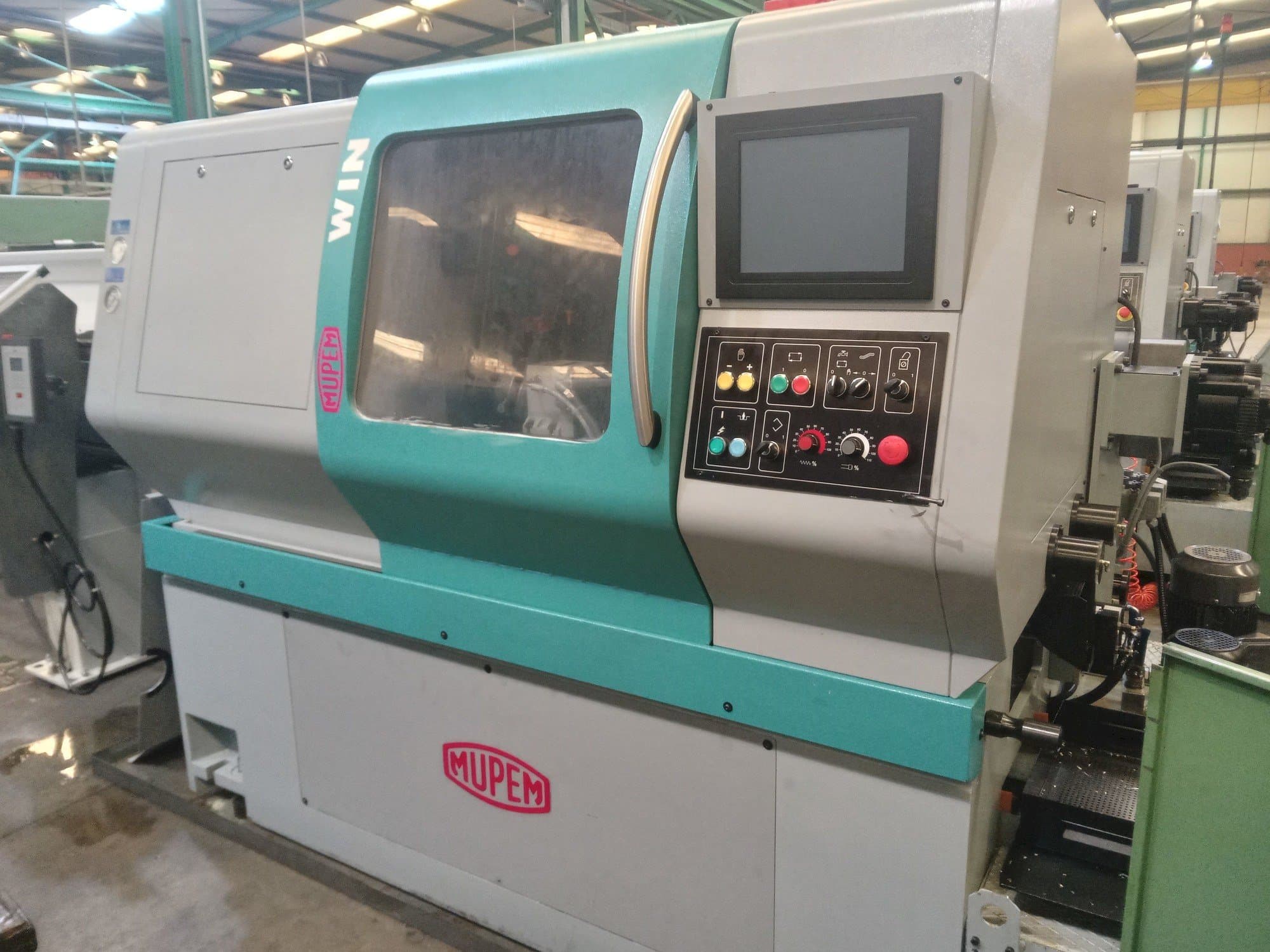 Frontansicht der MUPEM TWIN 6500  Maschine