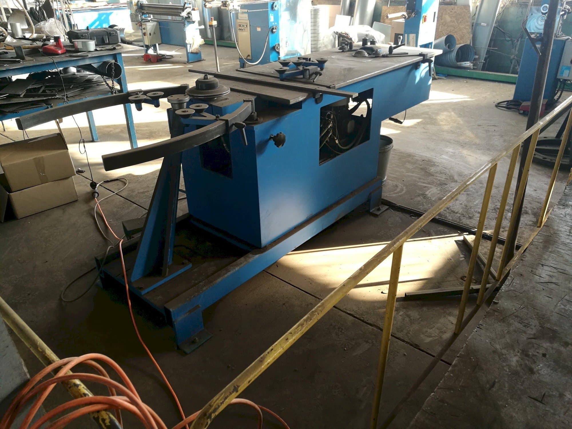 Frontansicht der SPIRO GORELOCKER -1  Maschine