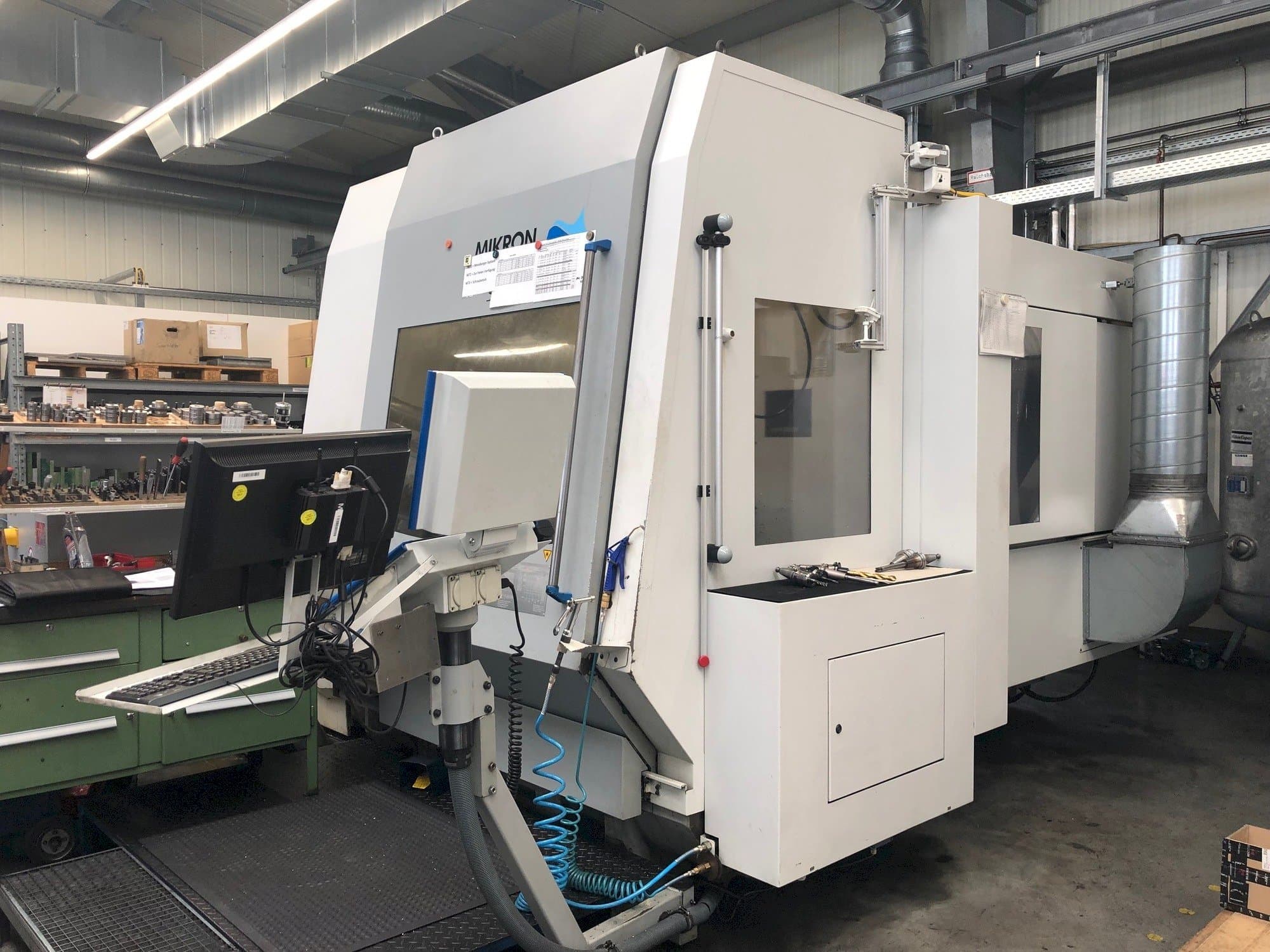 Frontansicht der MIKRON UPC 1150  Maschine