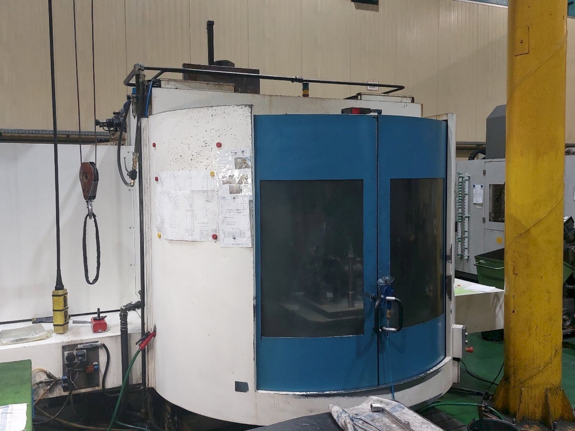 Frontansicht der Heckert CWK630  Maschine