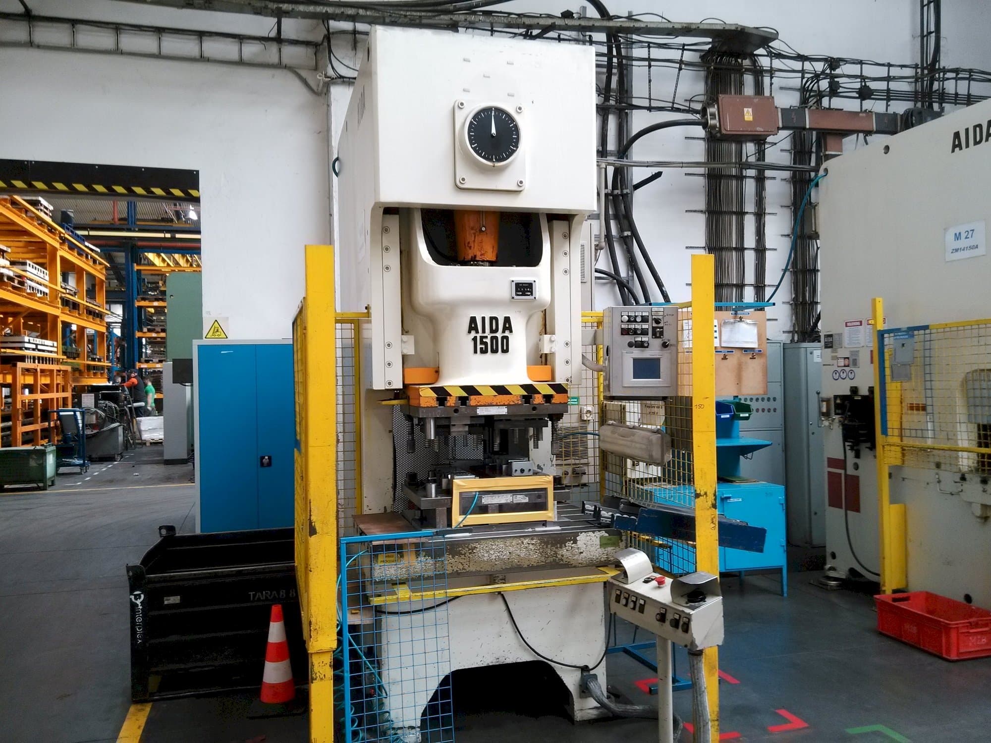 Frontansicht der AIDA NC 1-1500  Maschine