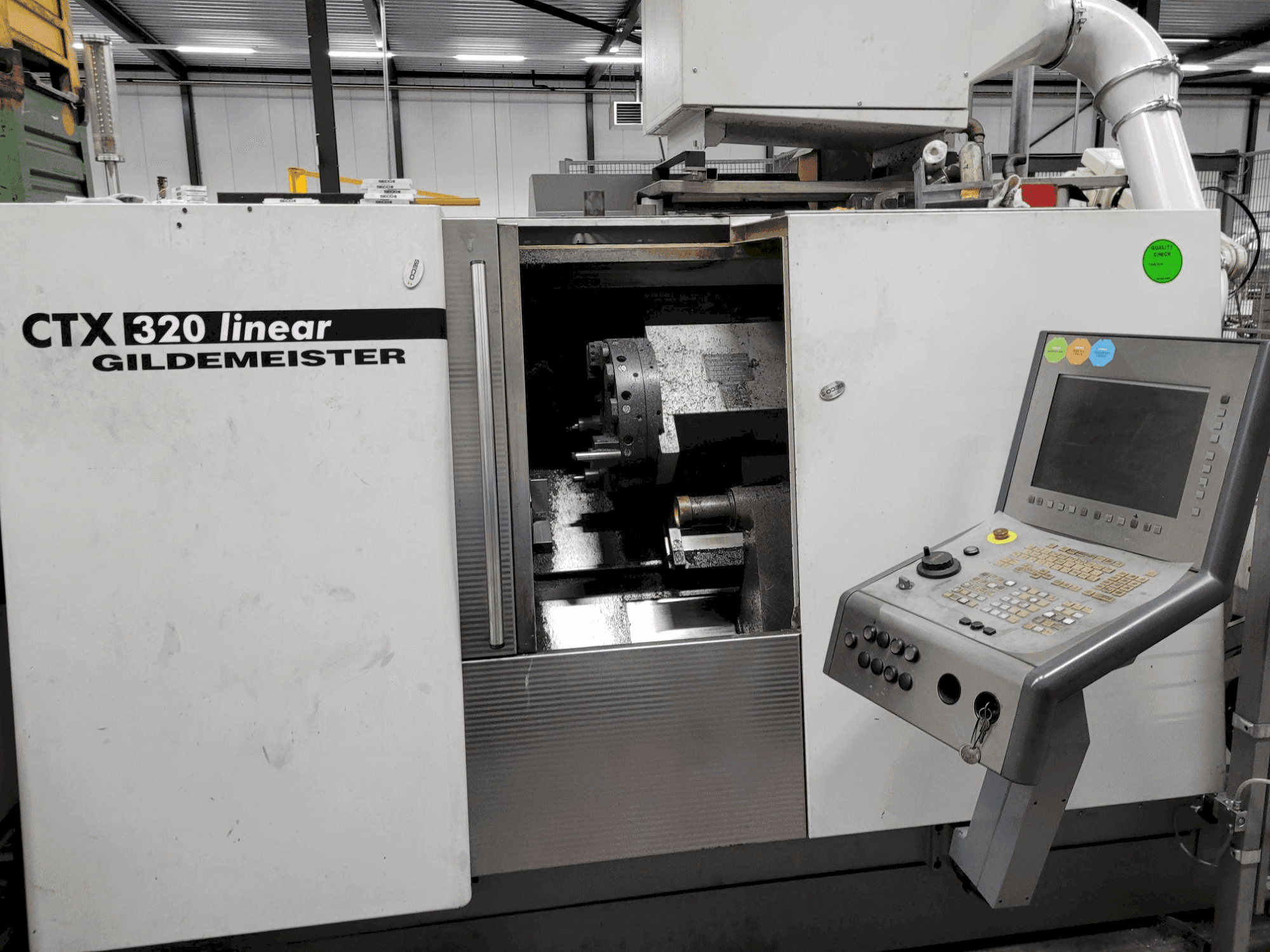 Frontansicht der DMG Gildemeister CTX 320 linear  Maschine
