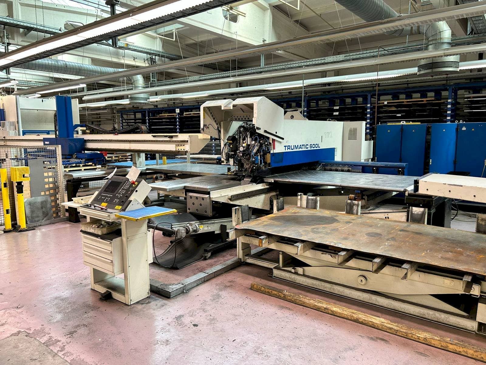 Frontansicht der Trumpf TruMatic 600L  Maschine