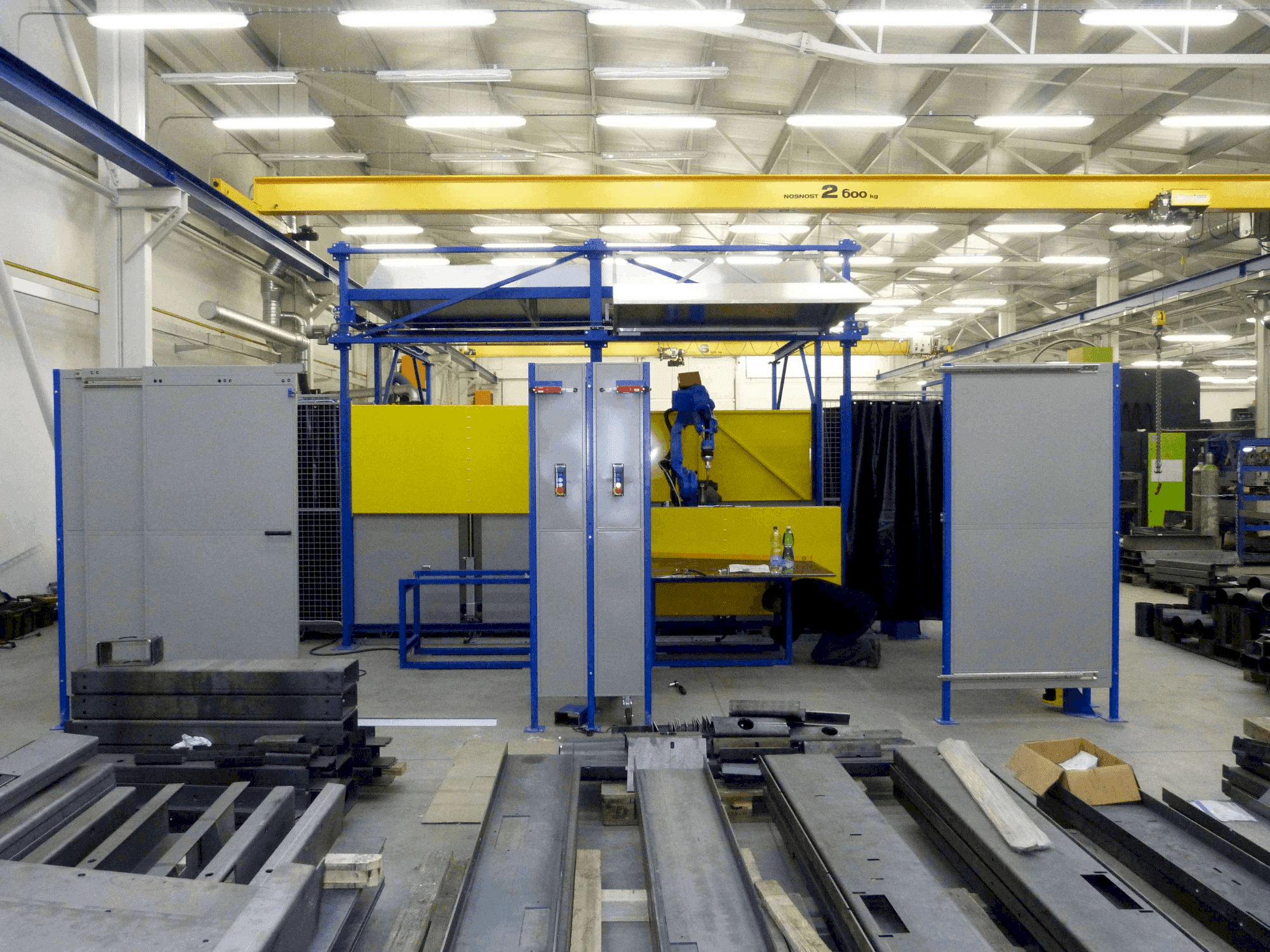 Frontansicht der Yaskawa Motoman MA1900  Maschine