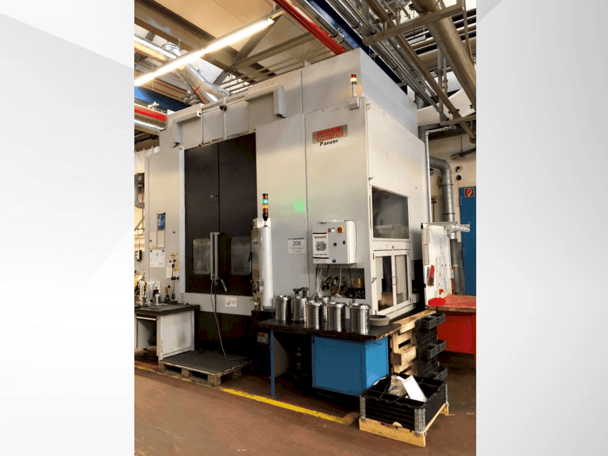 Frontansicht der TAIYO KOKI KOKI NVGH 12TC  Maschine