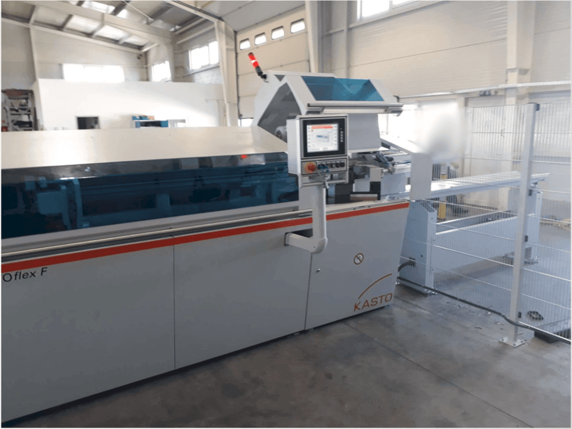 Frontansicht der KASTO flex F  Maschine