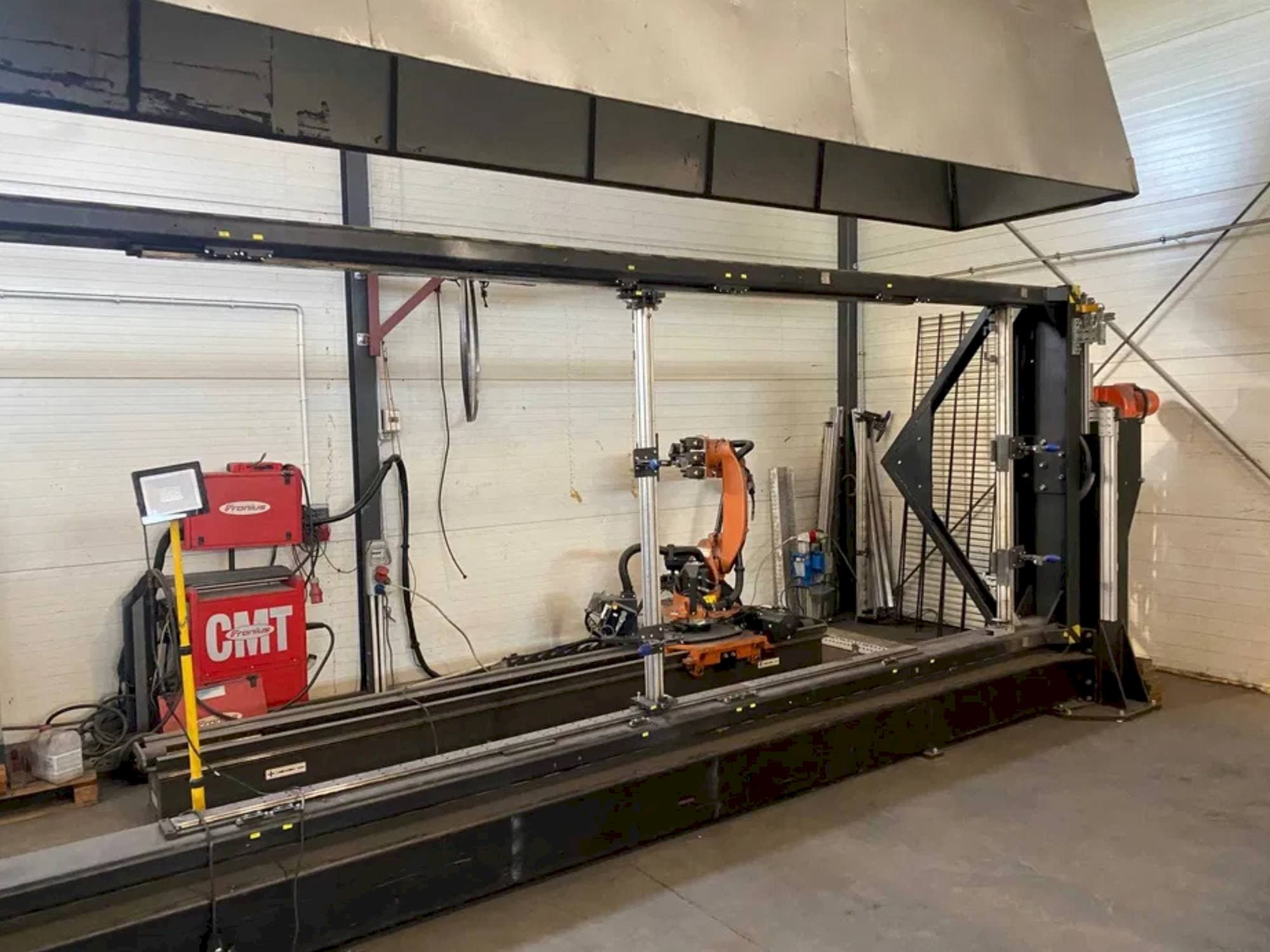 Frontansicht der Kronos Kjellberg KR 16 L6 ARC-C  Maschine