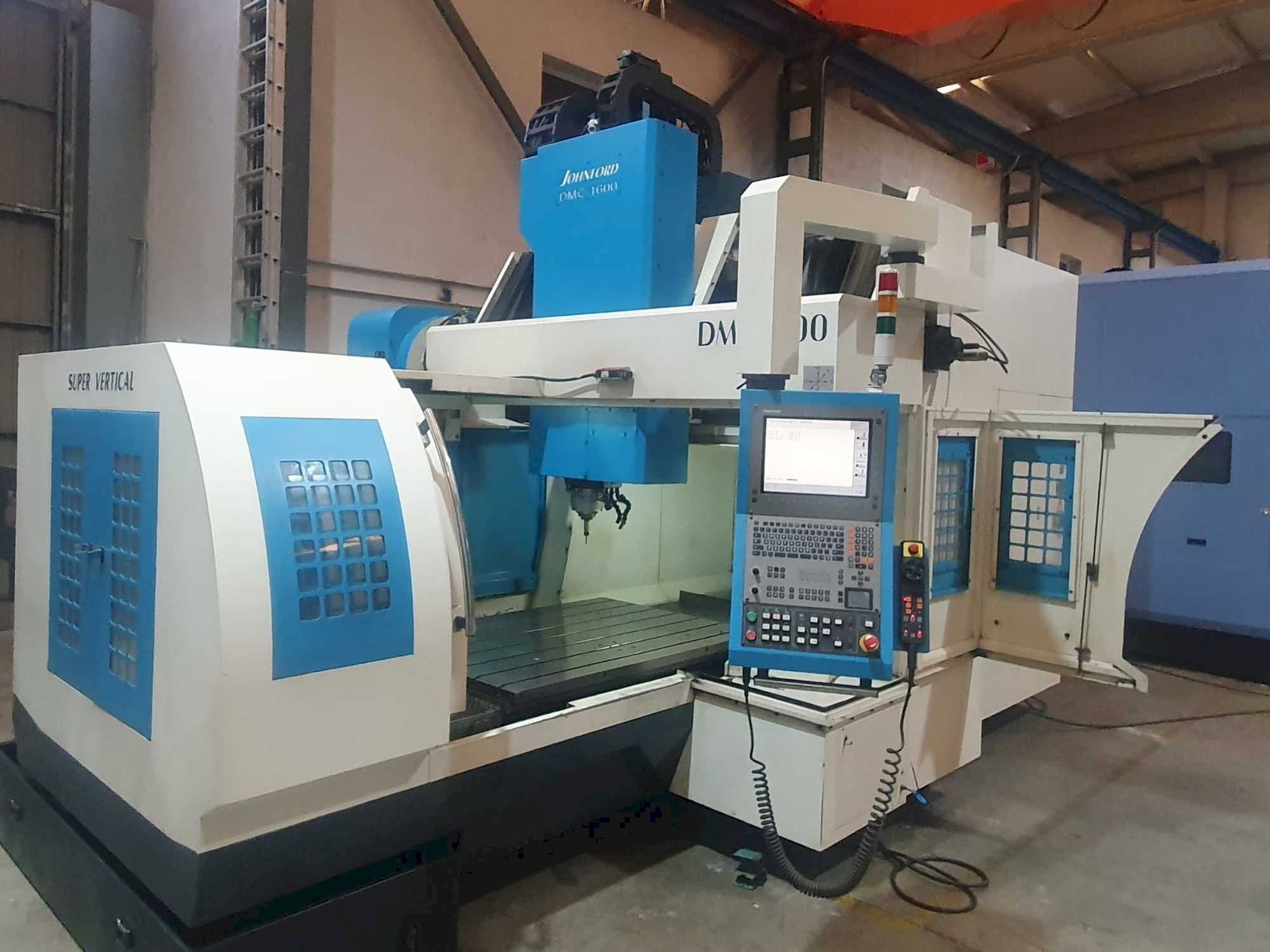 Frontansicht der Johnford DMC-1600  Maschine