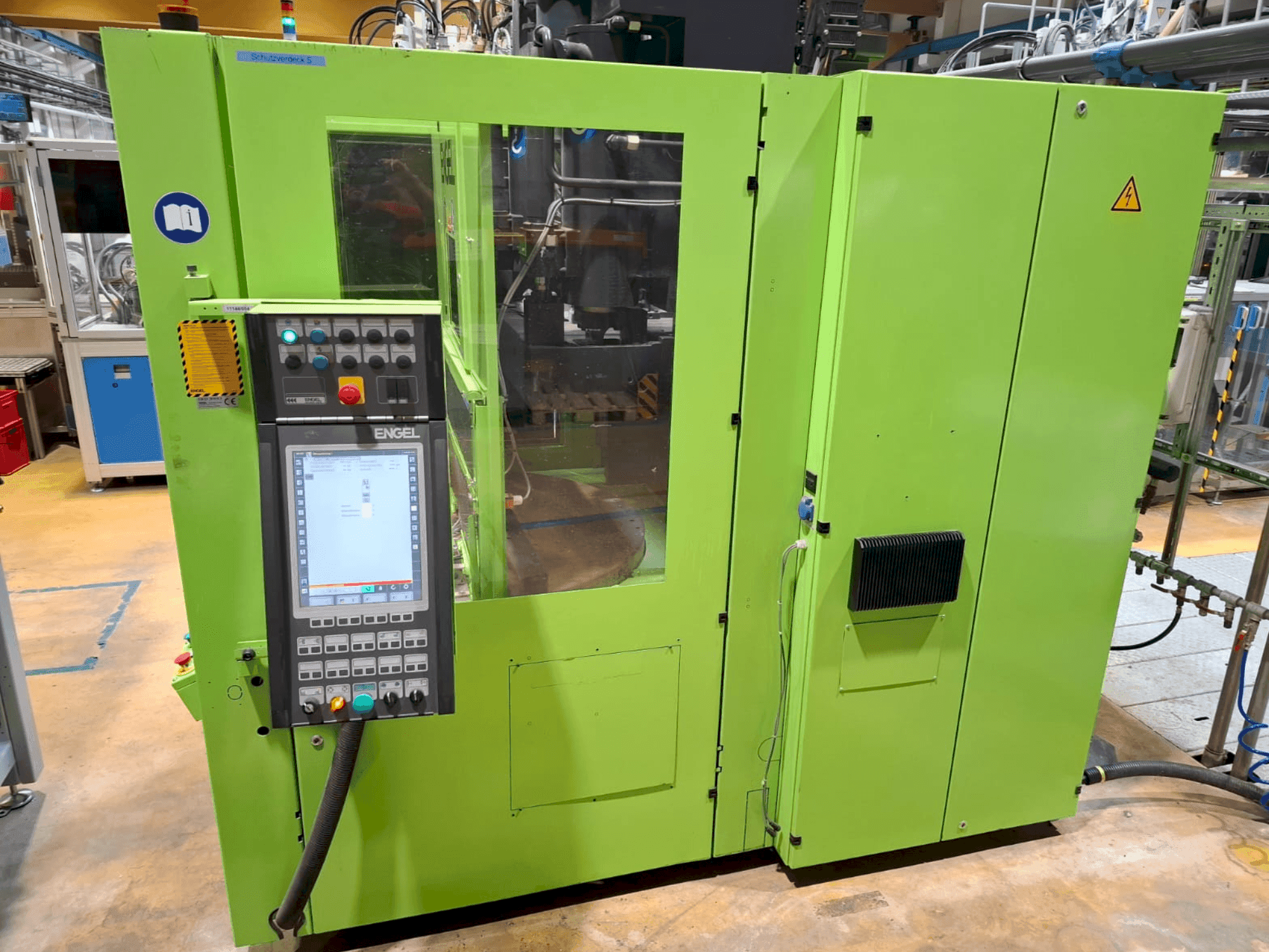 Frontansicht der Engel Insert 80V/40  Maschine