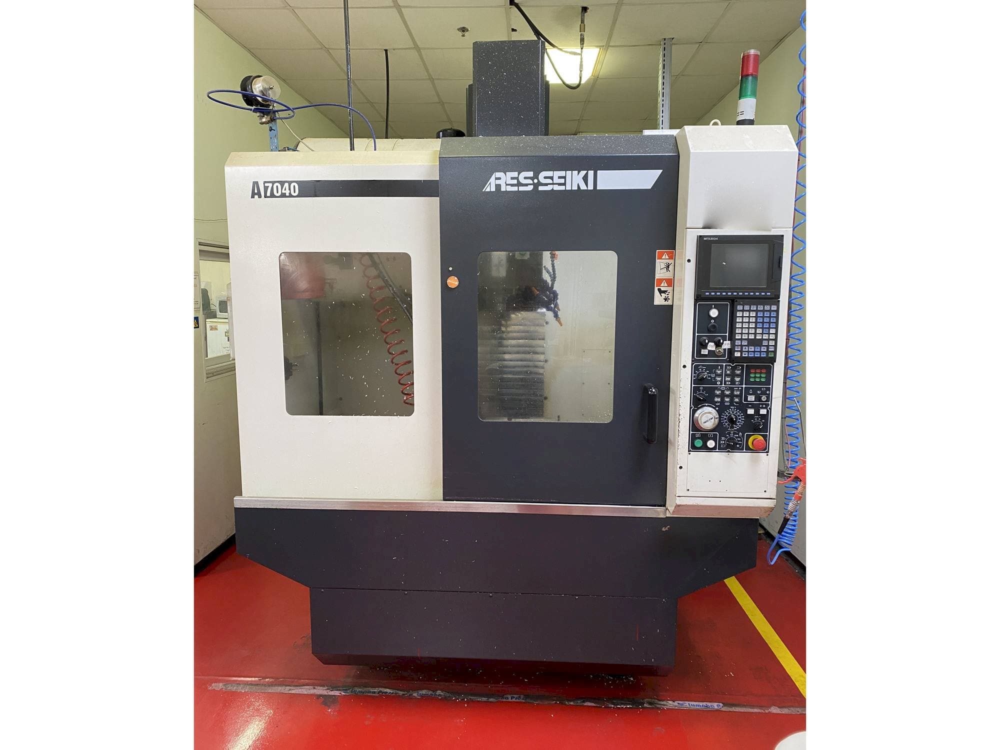 Frontansicht der ARES A7040  Maschine