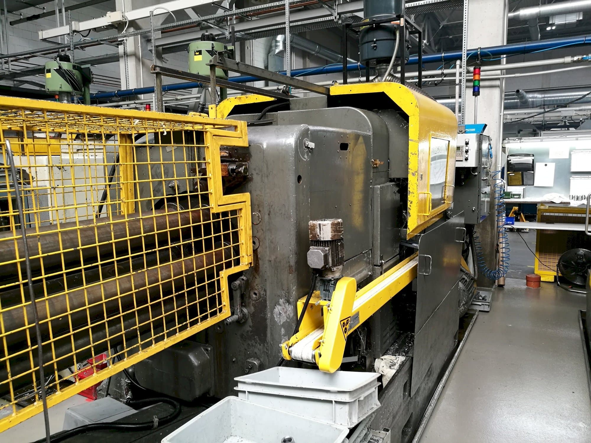 Frontansicht der Wickman 2  1/4"-6  Maschine