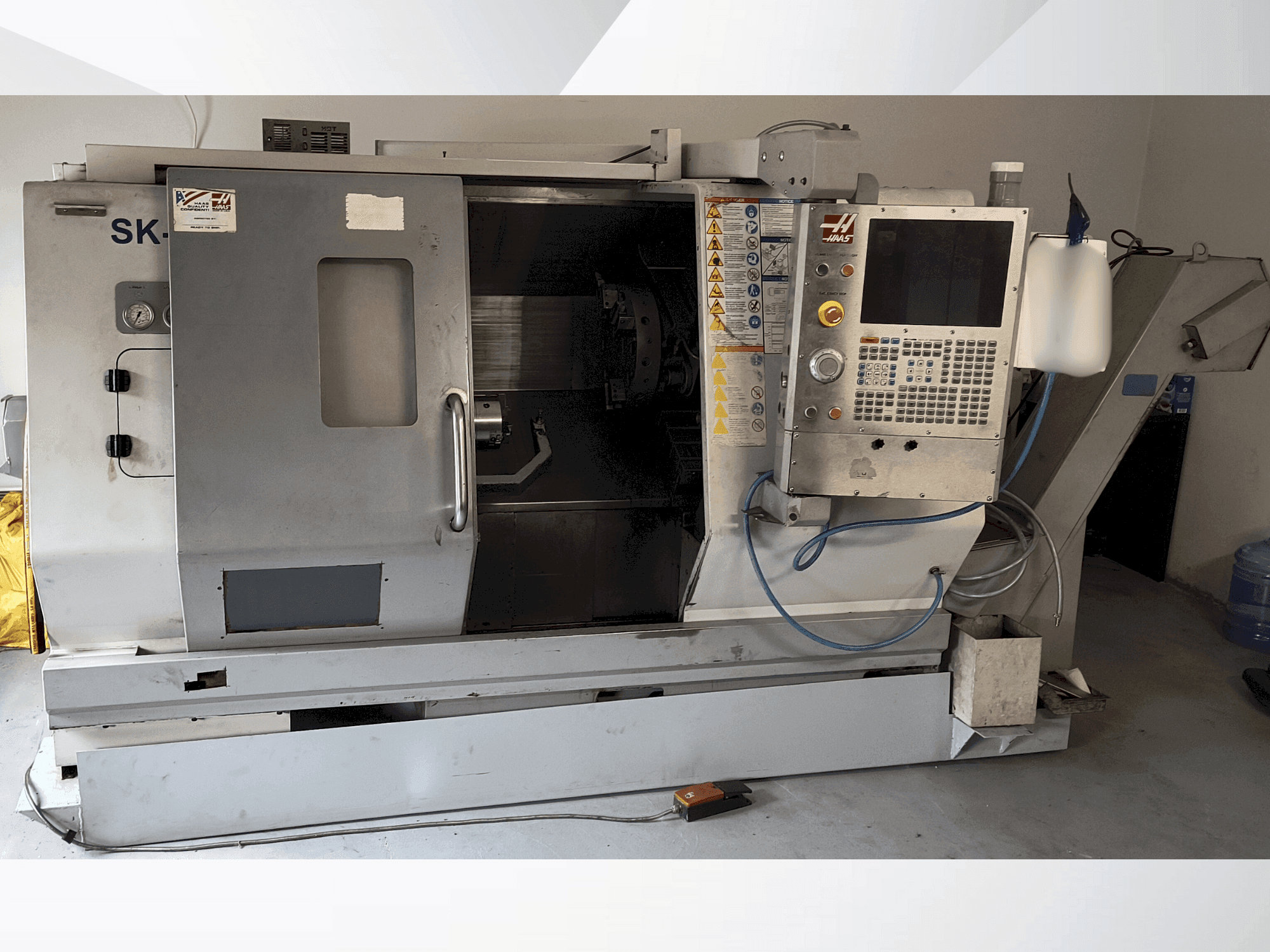 Frontansicht der HAAS SL-20 THE  Maschine