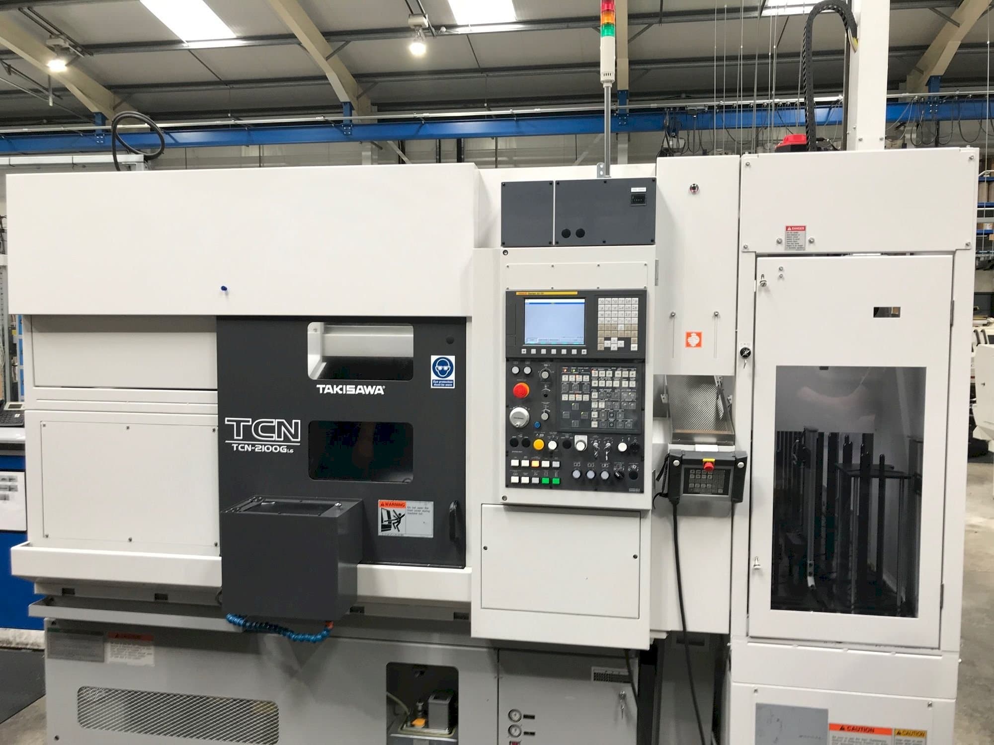 Frontansicht der Takisawa TCN-2100G L6  Maschine