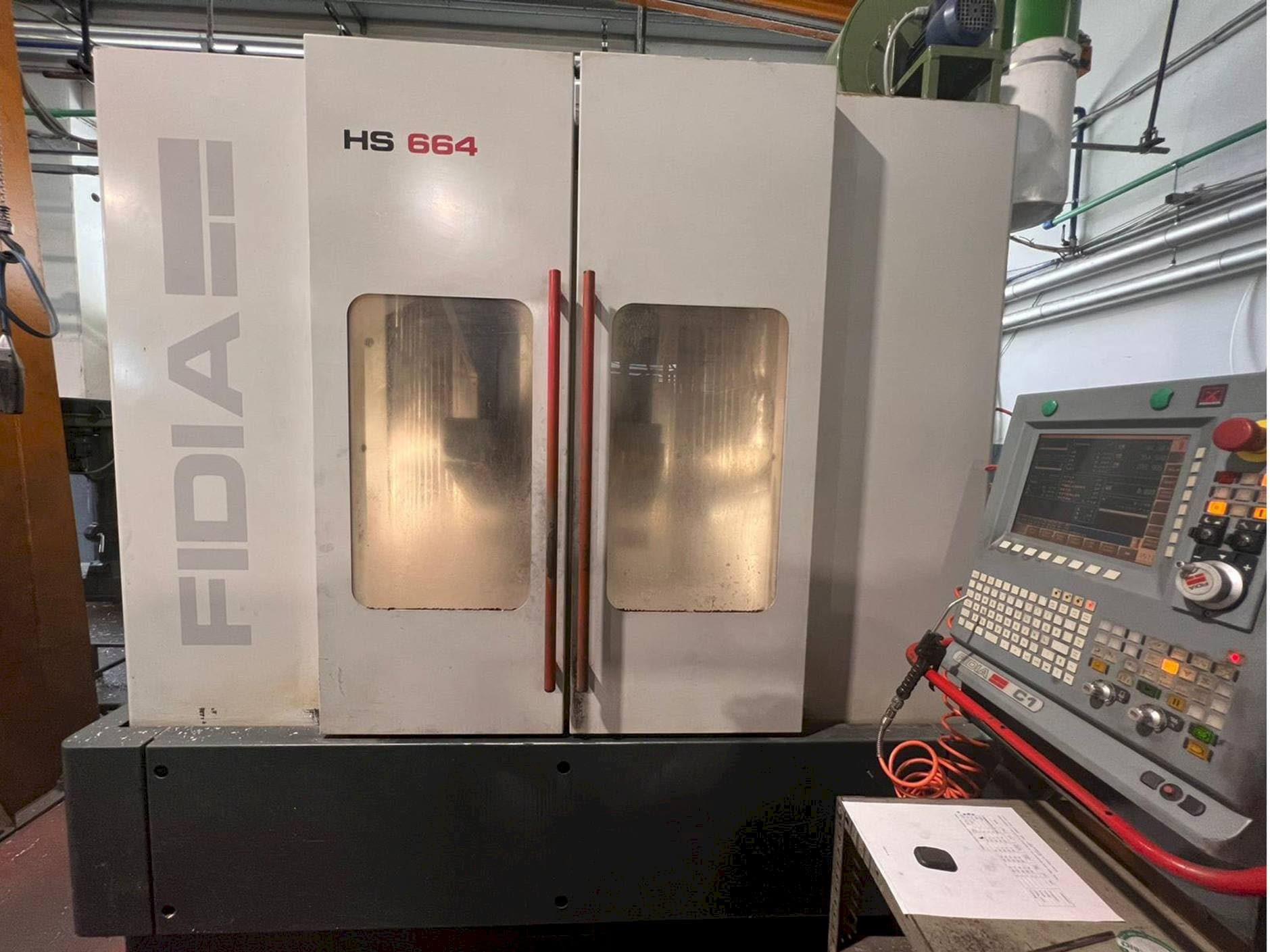 Frontansicht der Fidia HS 664  Maschine