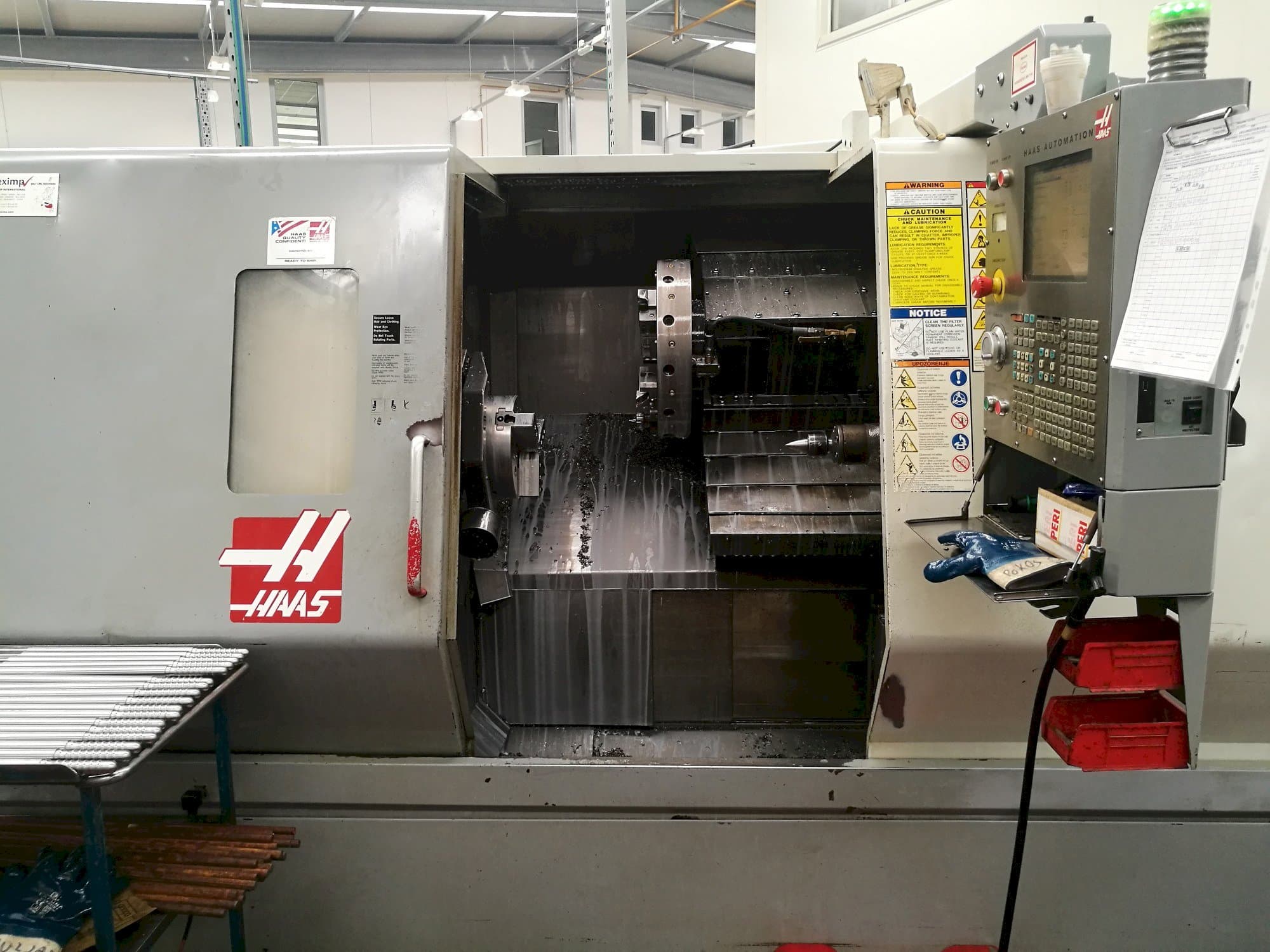 Frontansicht der HAAS SL-30THE  Maschine