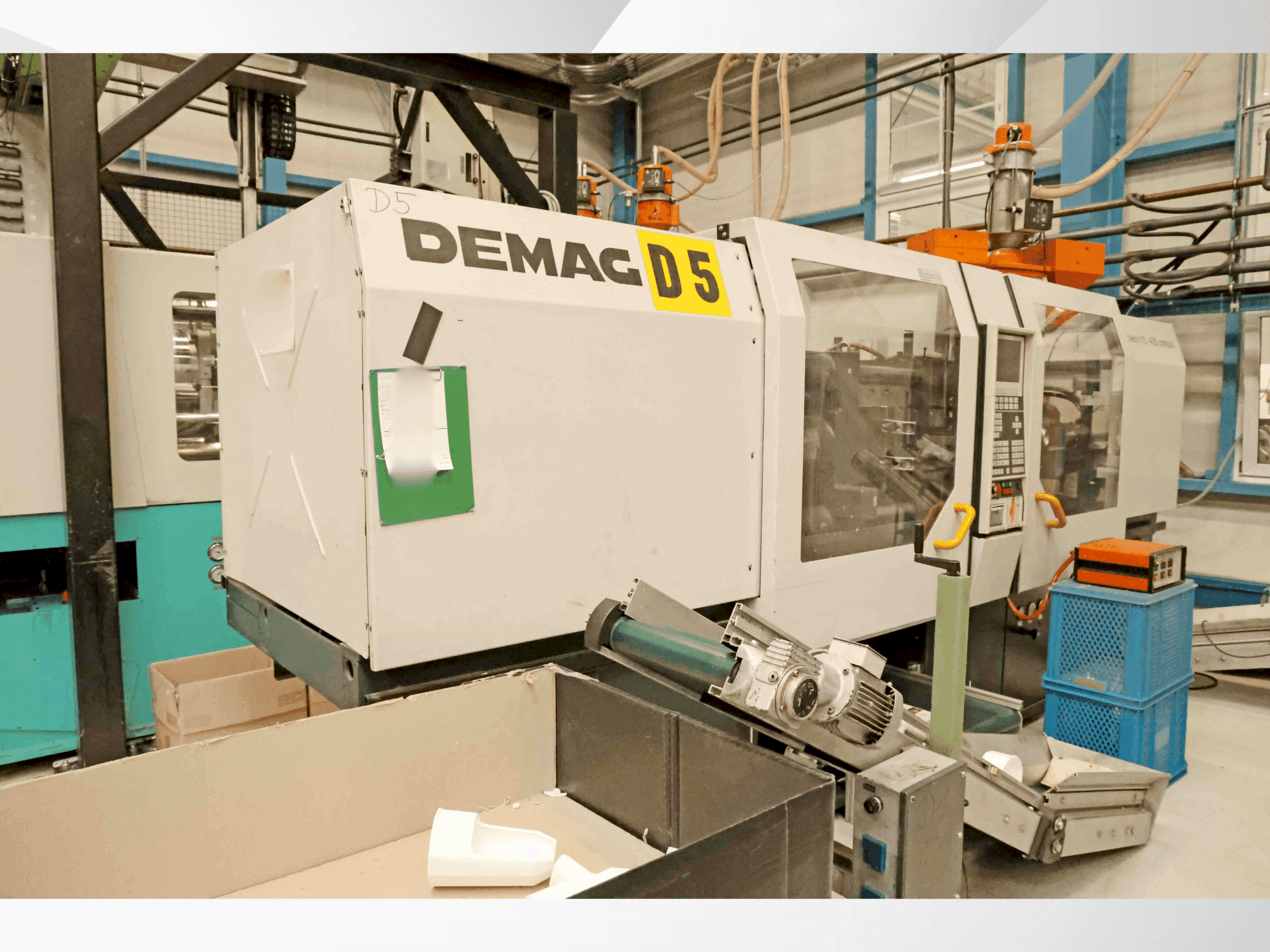 Frontansicht der DEMAG Ergotech 110-430 NC 4 compact  Maschine