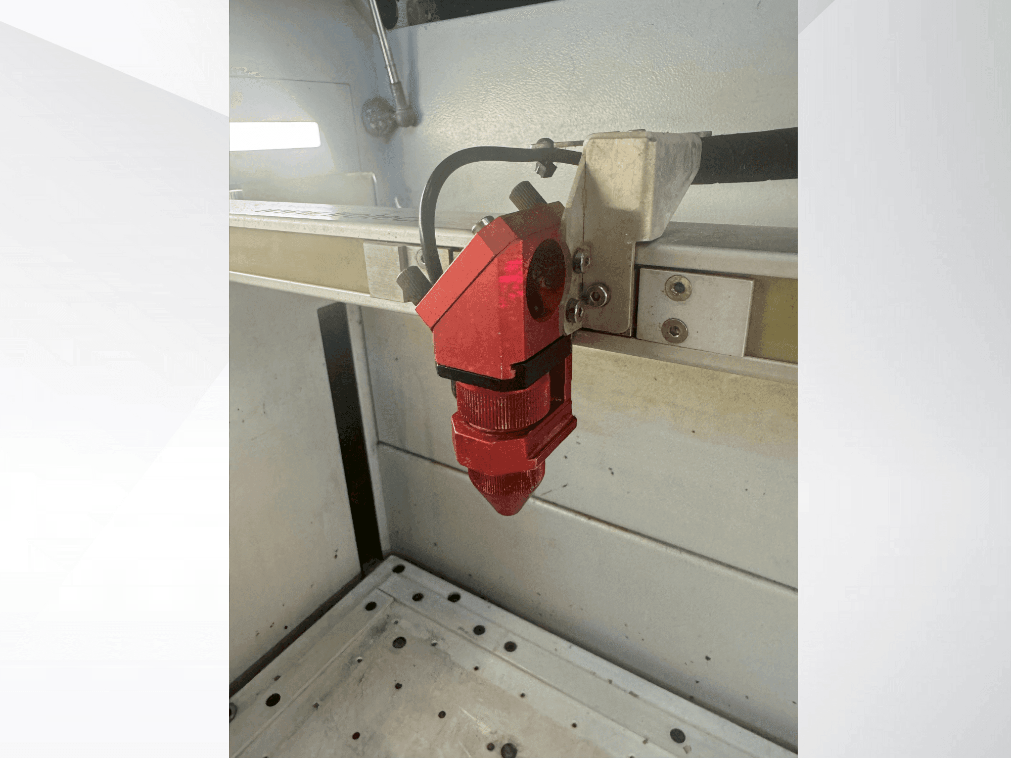 Frontansicht der Trotec Speedy 360  Maschine