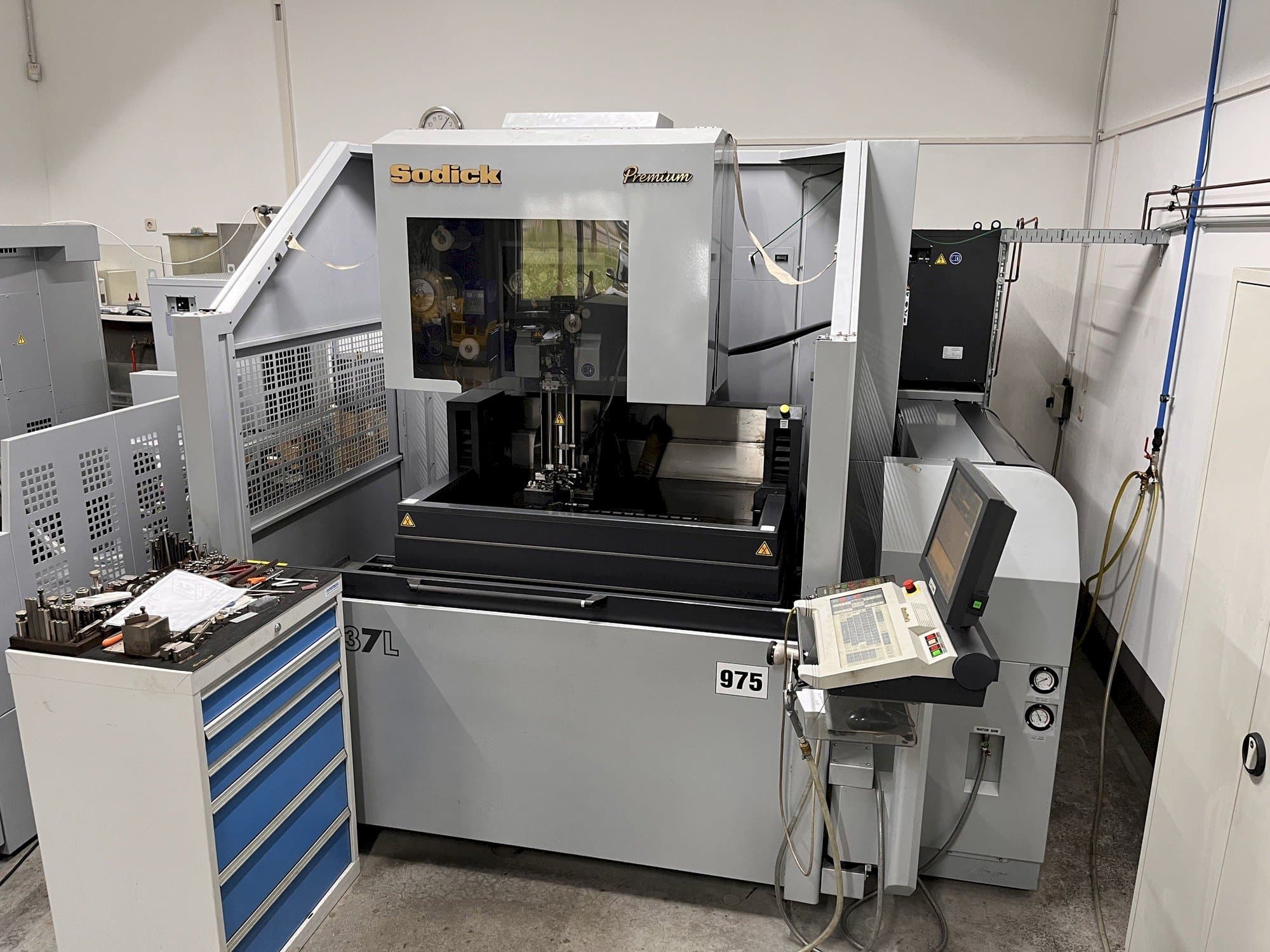 Frontansicht der Sodick AQ537L  Maschine