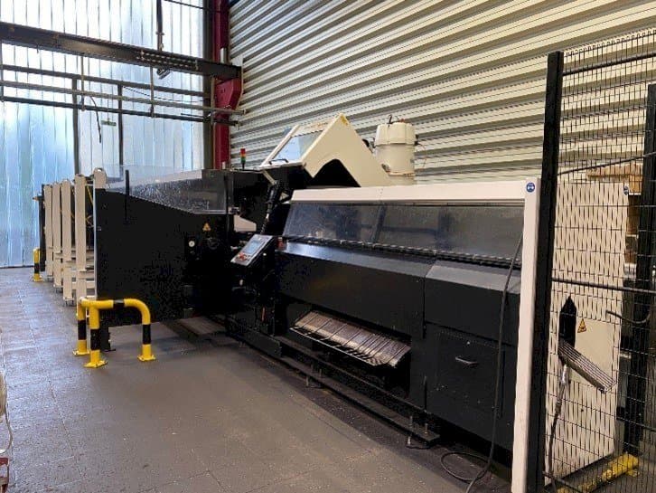 Frontansicht der RSA RASACUT SC 1000 Maschine