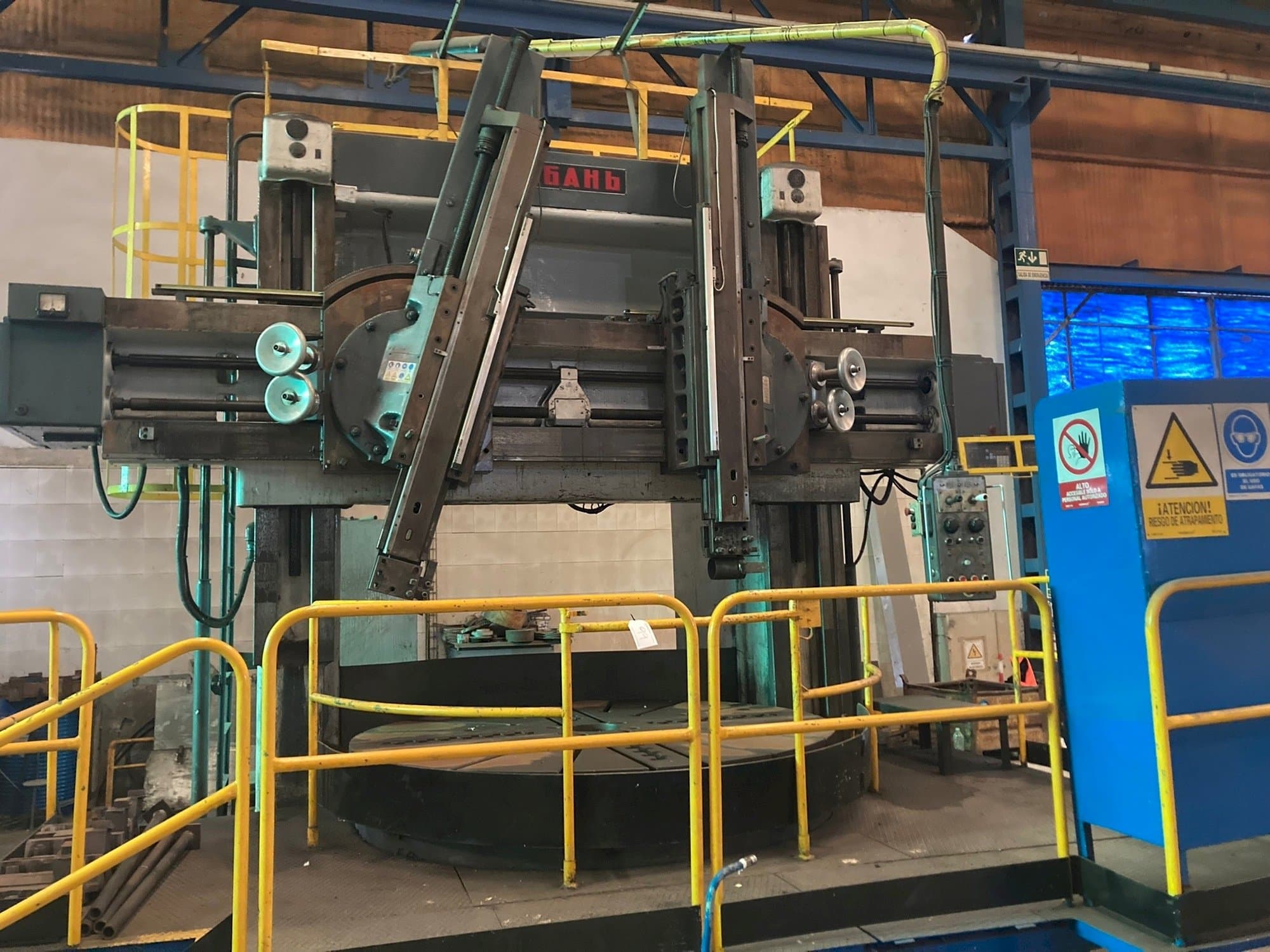 Frontansicht der STANKO   Maschine