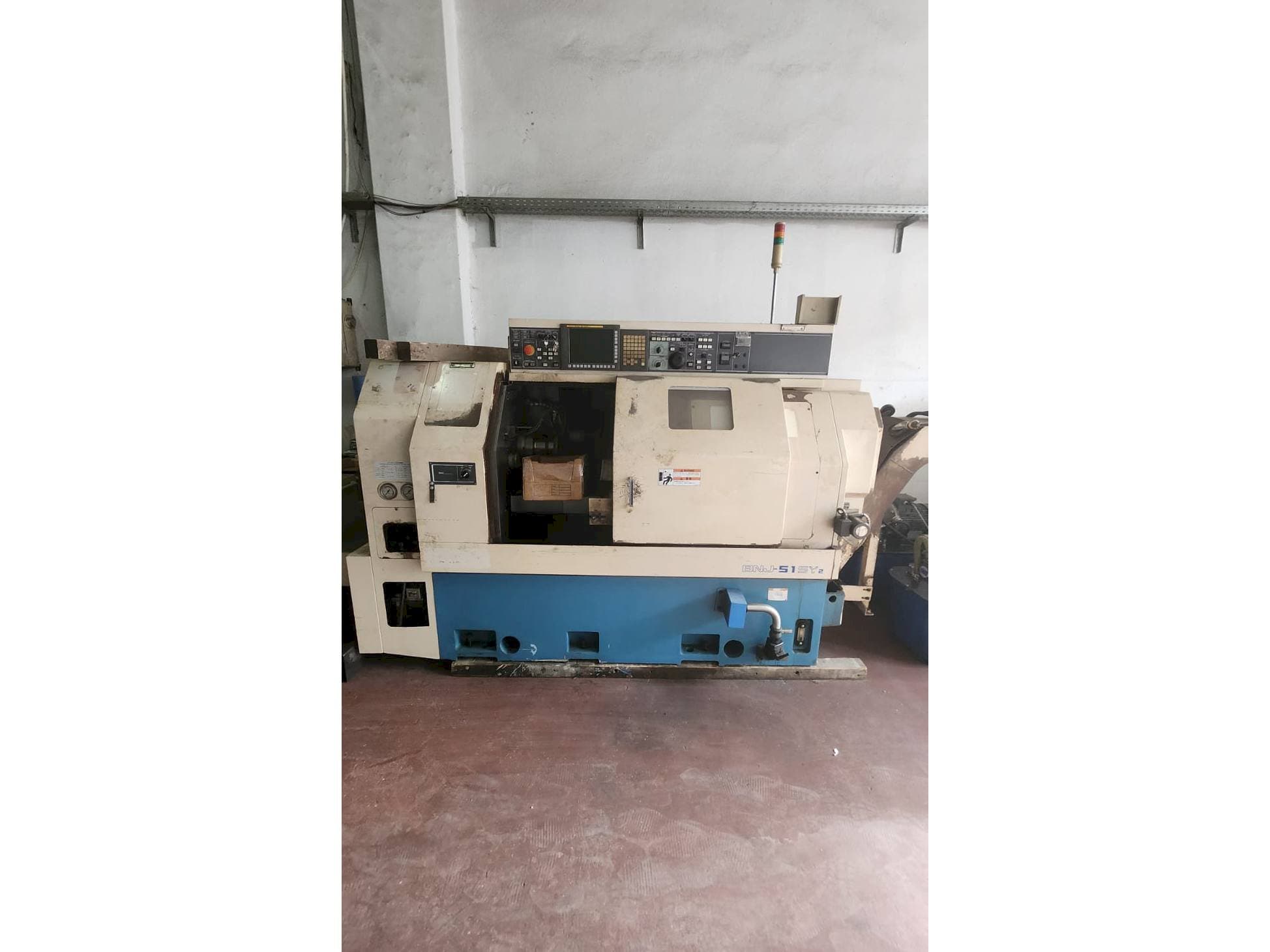 Frontansicht der Miyano BNJ 42 SY  Maschine