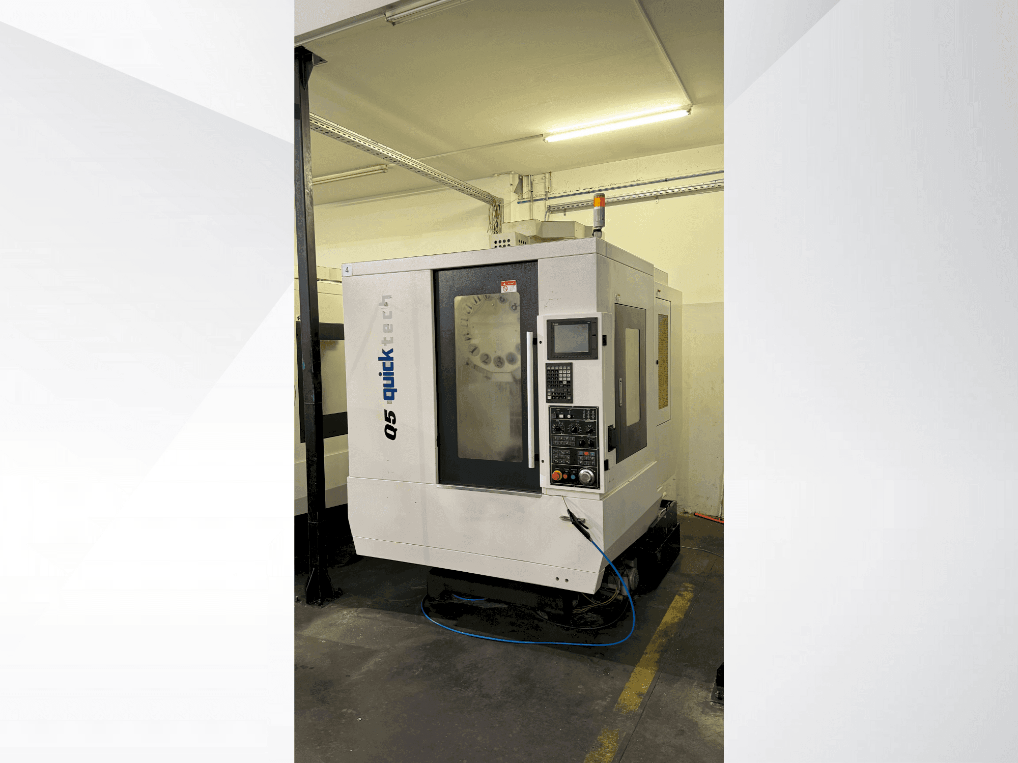 Frontansicht der Quick-Tech Q5  Maschine