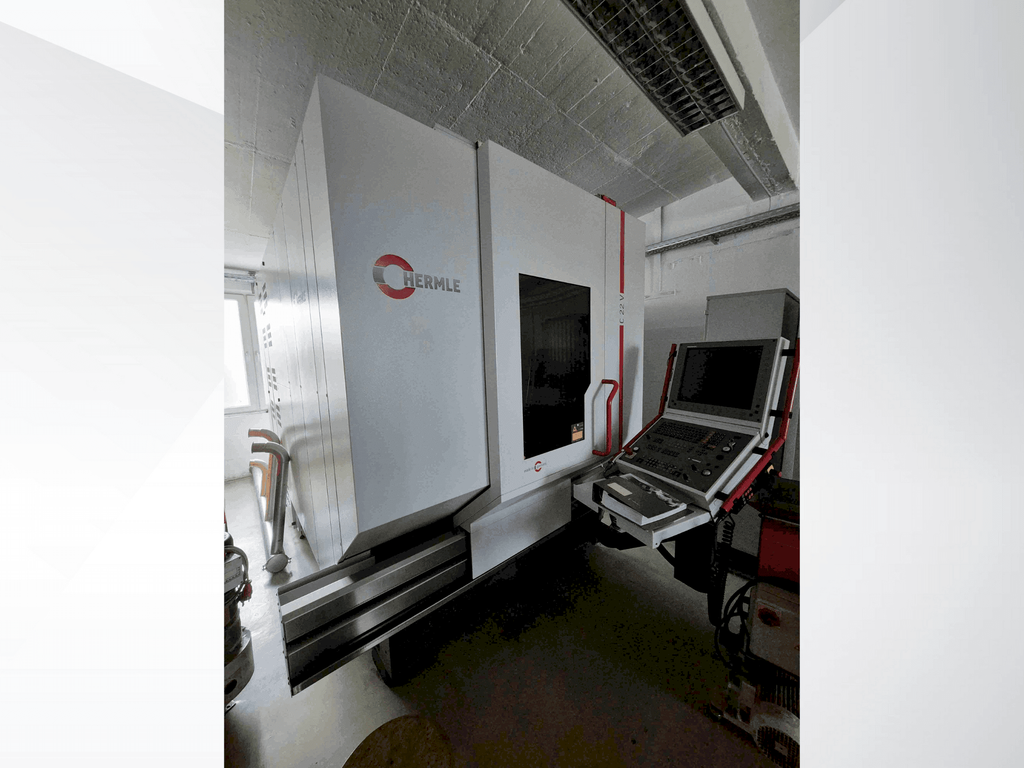 Frontansicht der HERMLE C22 V  Maschine