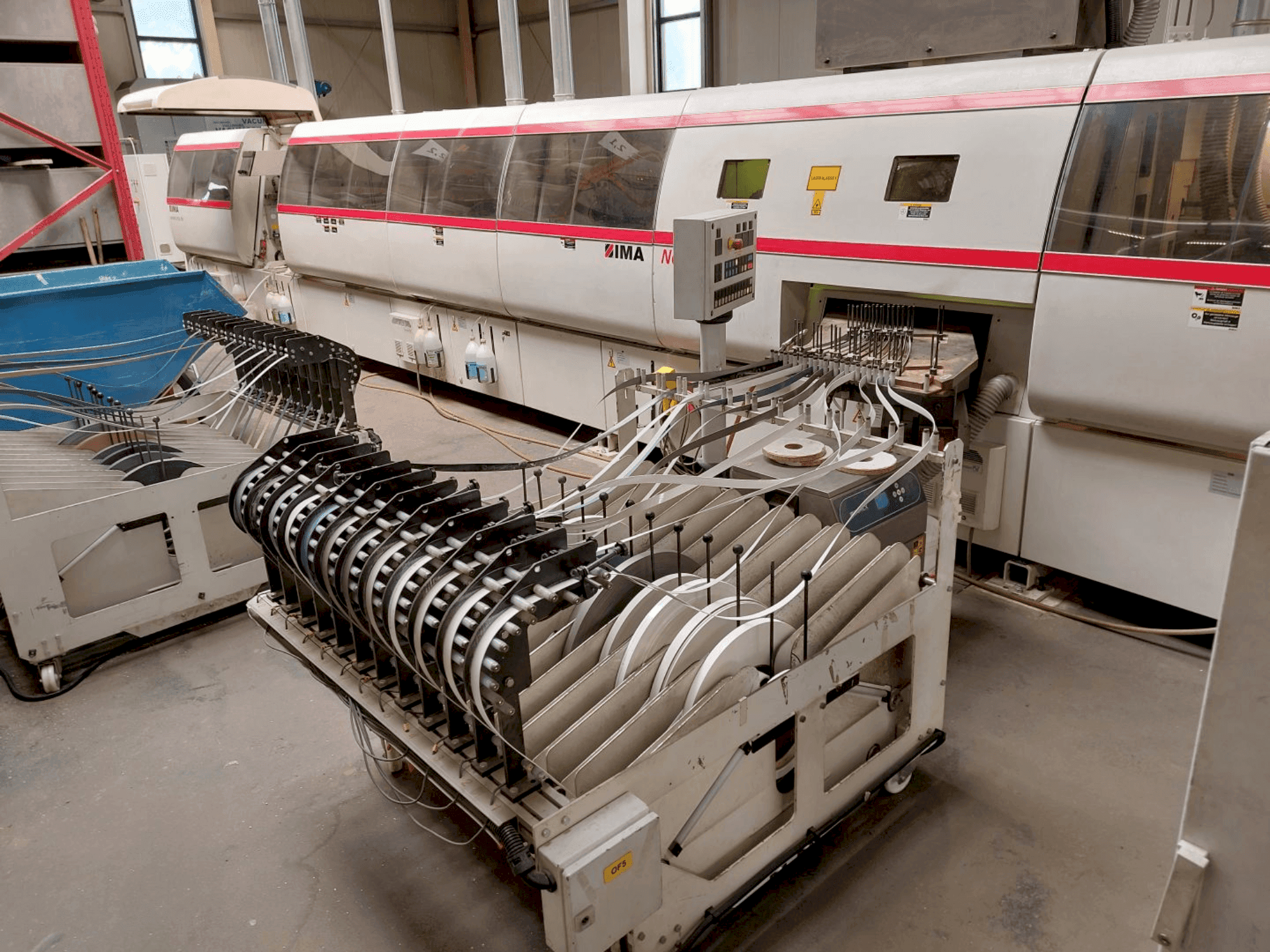 Frontansicht der IMA Novimat Systems/I/G80/1000  Maschine