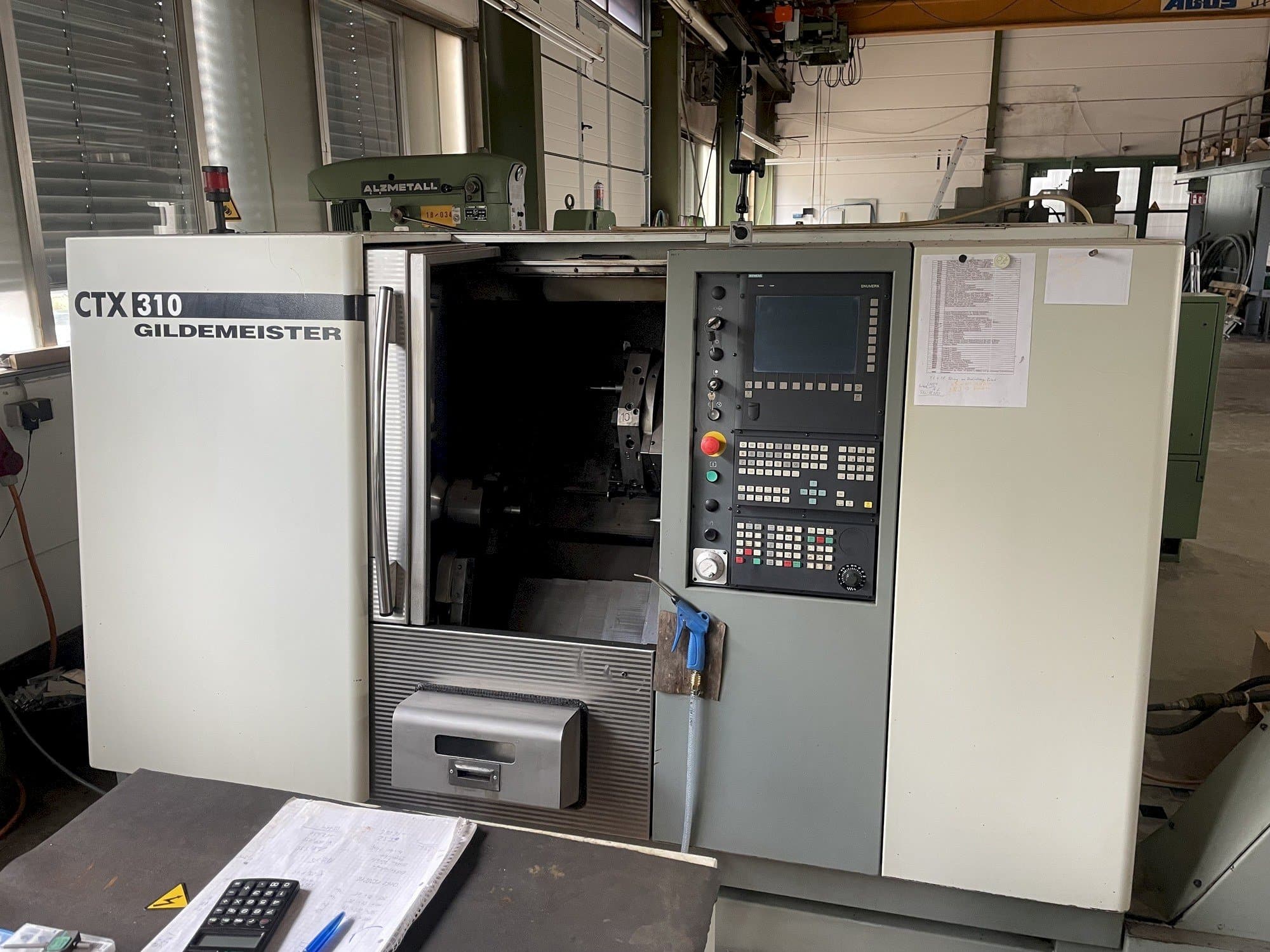 Frontansicht der Gildemeister CTX 310  Maschine