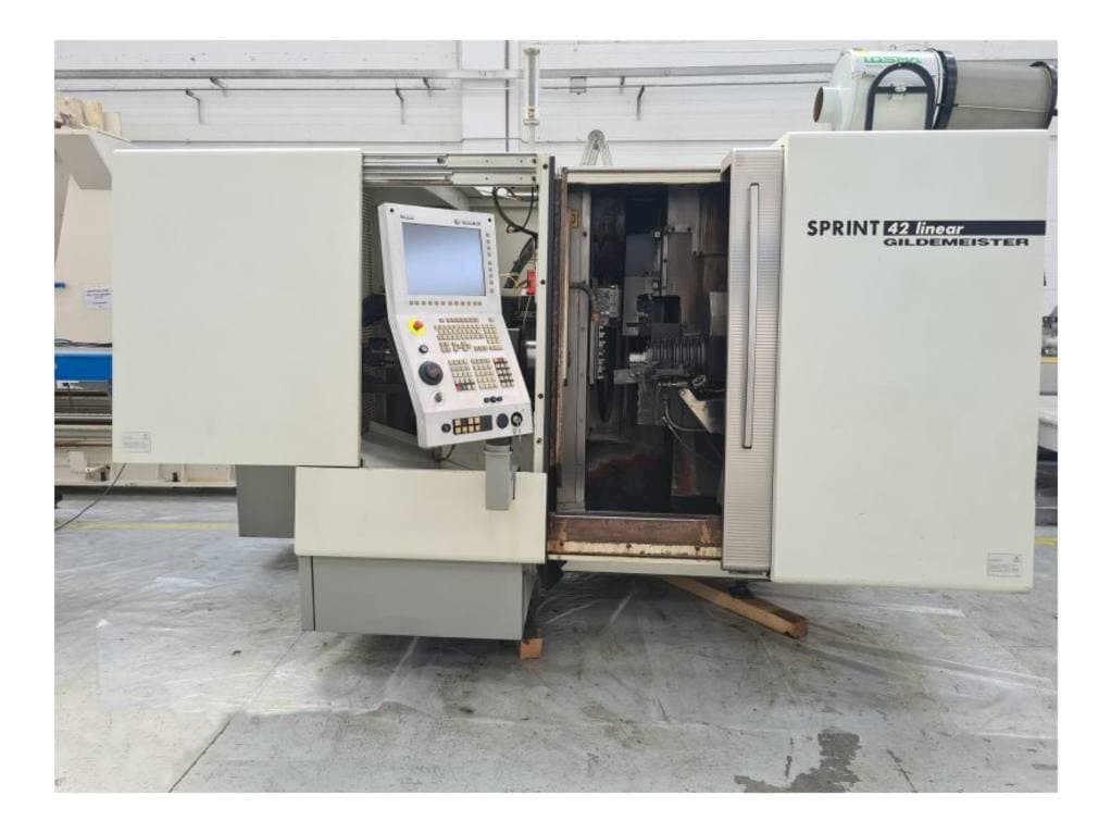 Frontansicht der Gildemeister Sprint 42 linear  Maschine
