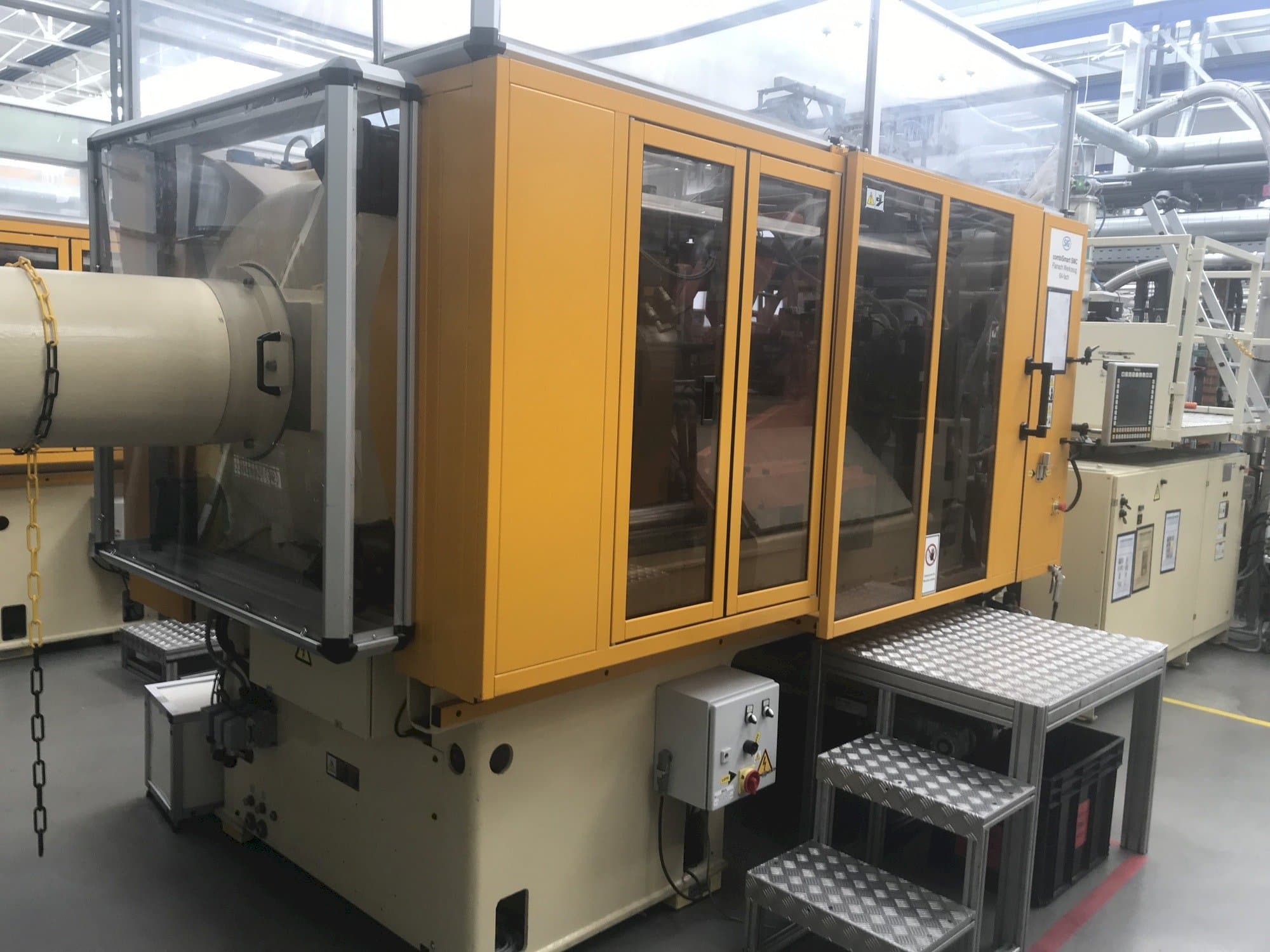Frontansicht der Husky H300 RS 55/50 Maschine