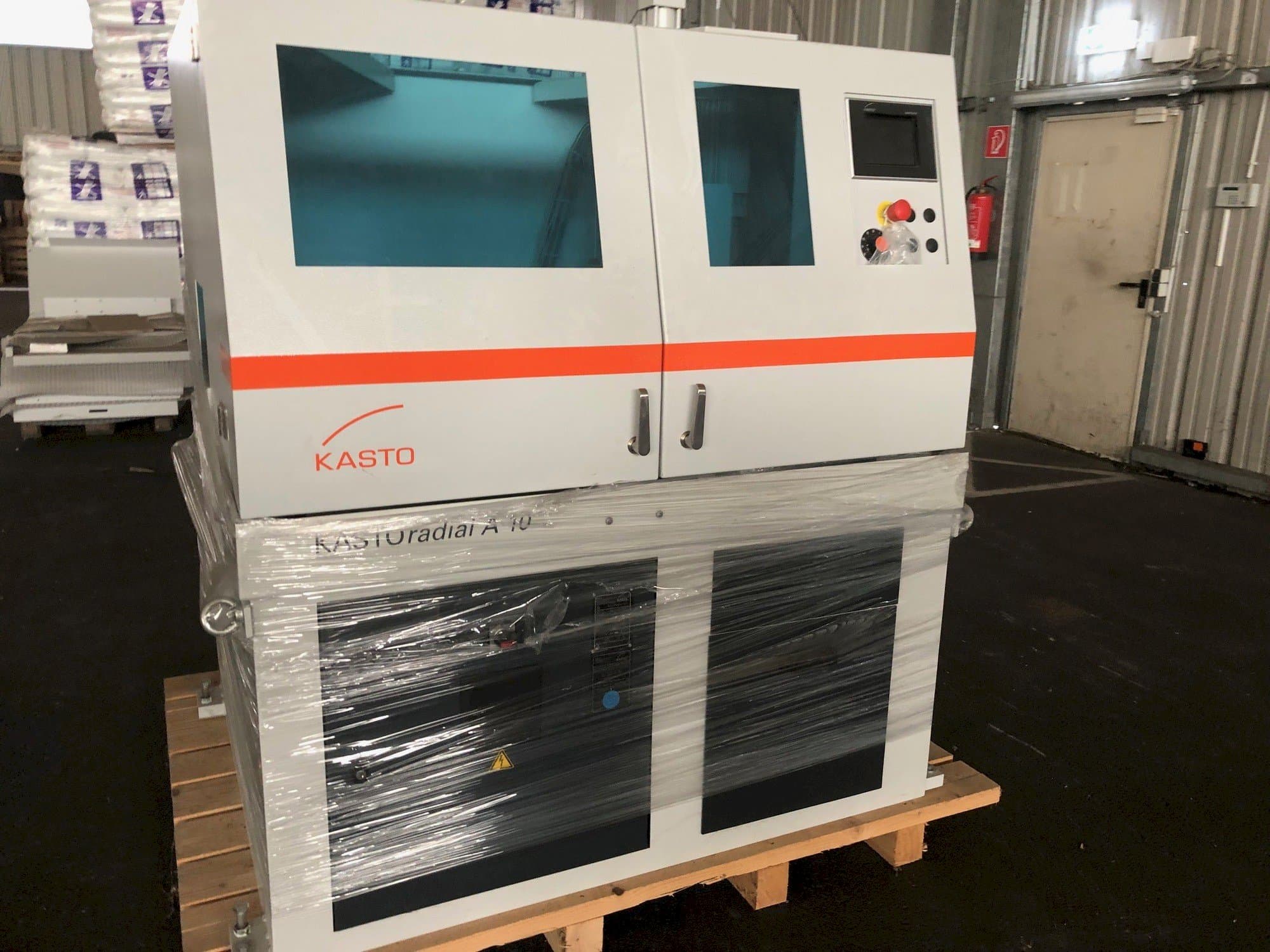 Frontansicht der KASTO Radial A10  Maschine