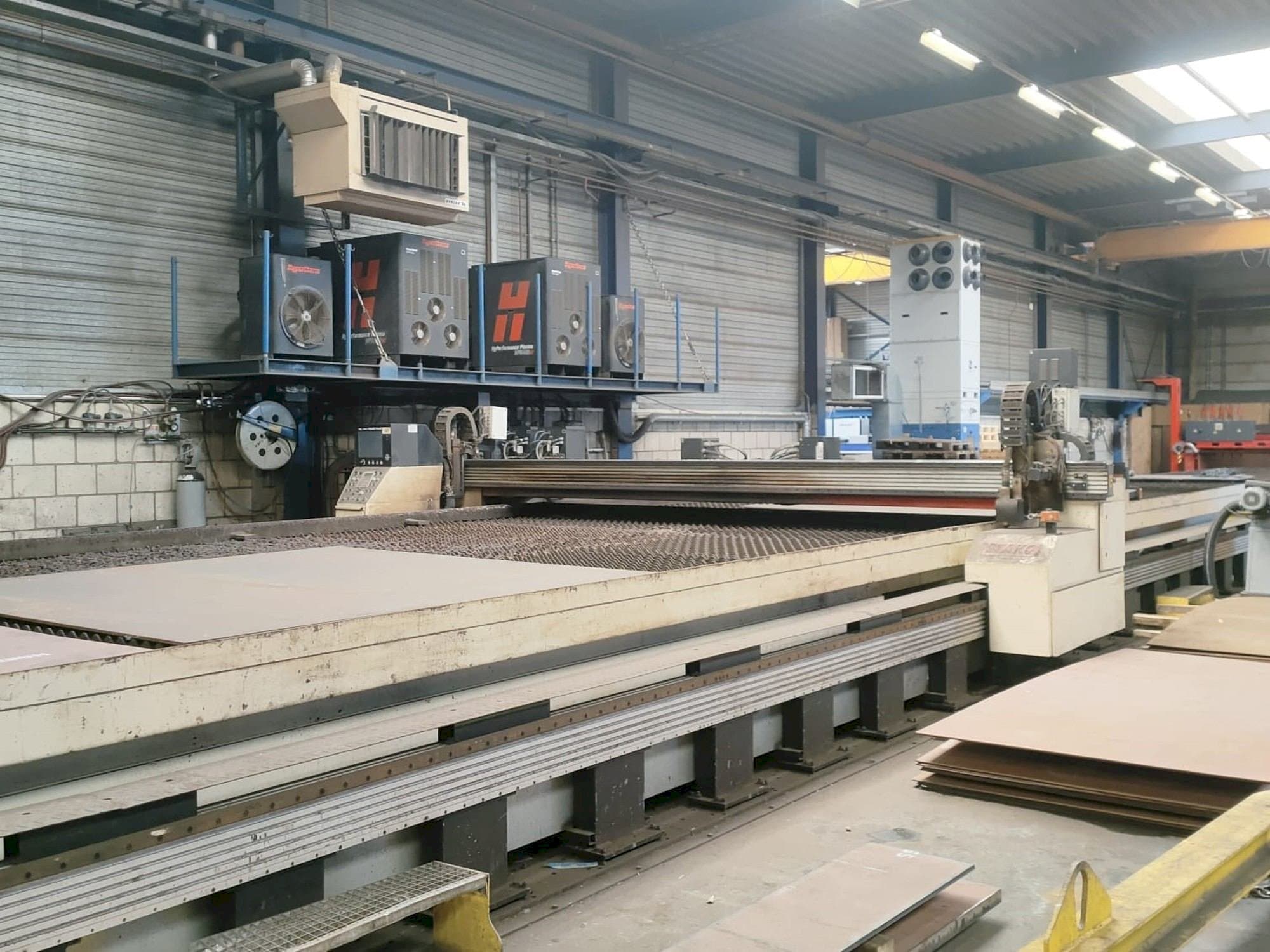 Frontansicht der Stako 2 x HPR 400 xd 2016 signum  Maschine