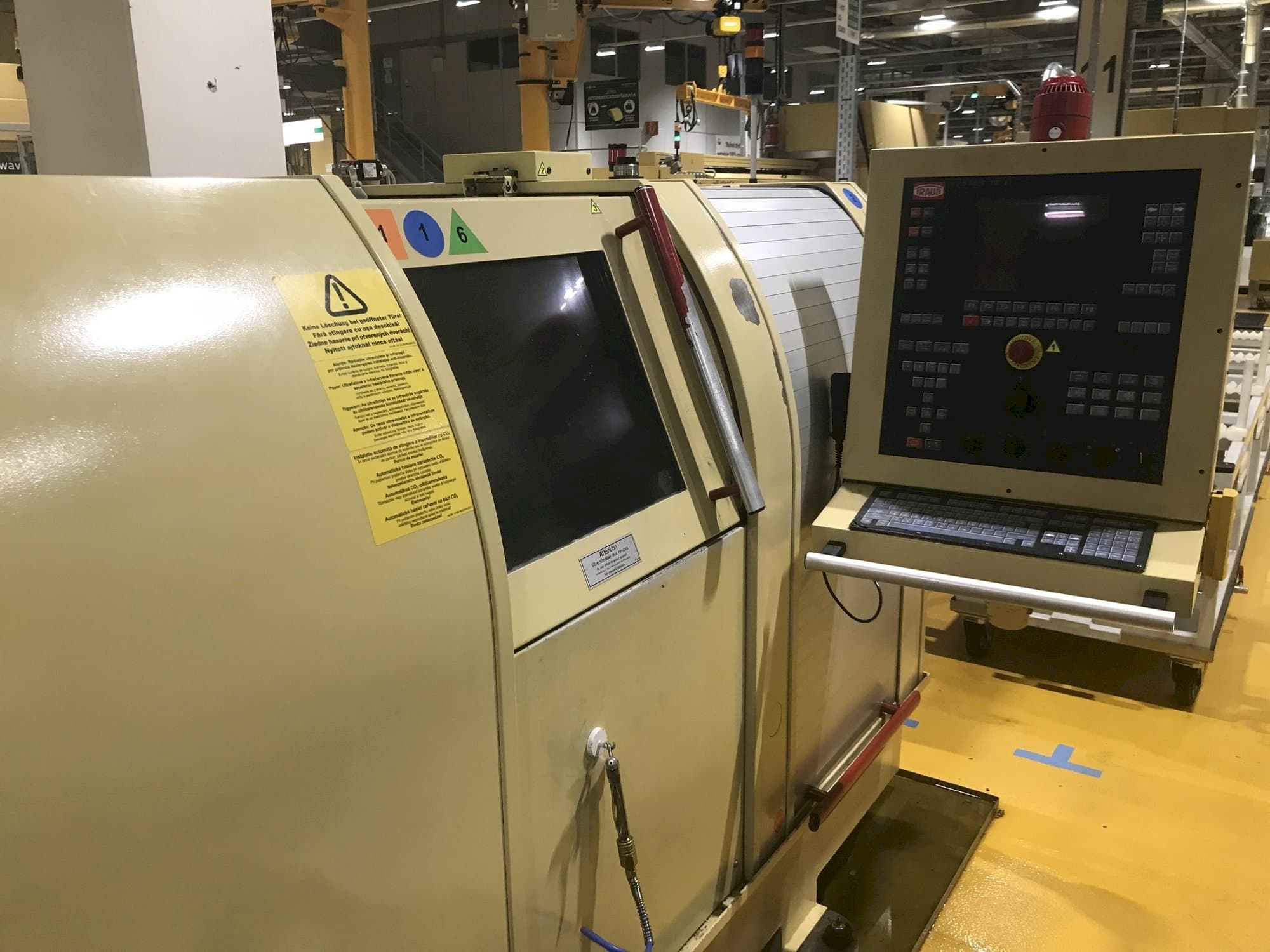 Frontansicht der TRAUB TNL 26 K  Maschine