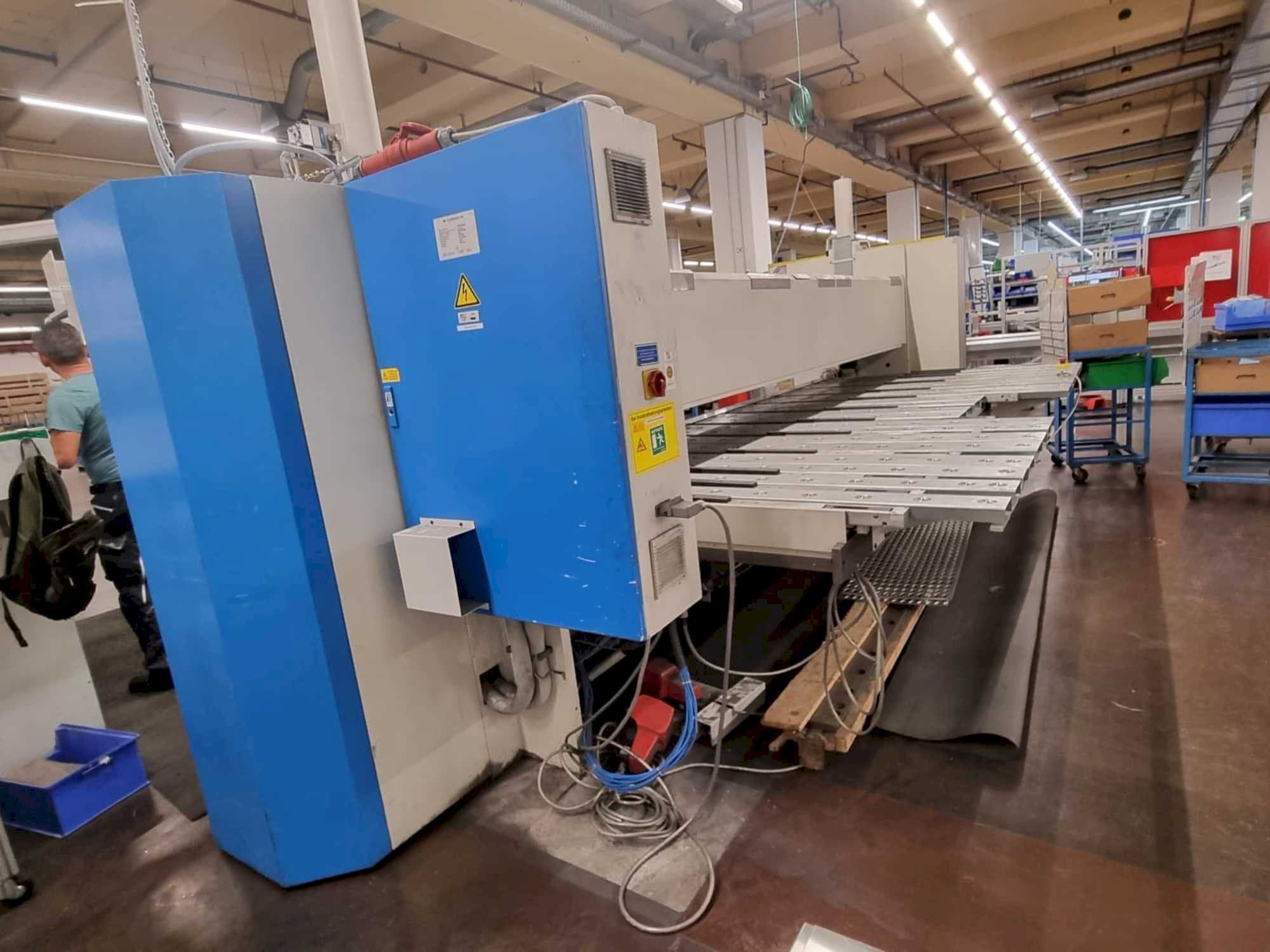 Linke Seitenansicht der SCHRODER-FASTI FP40-40/03  Maschine