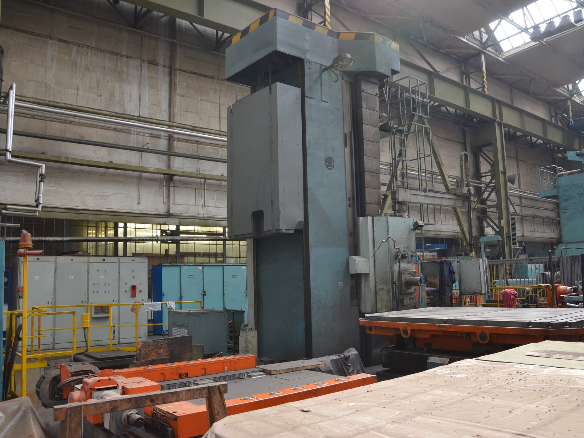 Linke Seitenansicht der SKODA W 180NC  Maschine