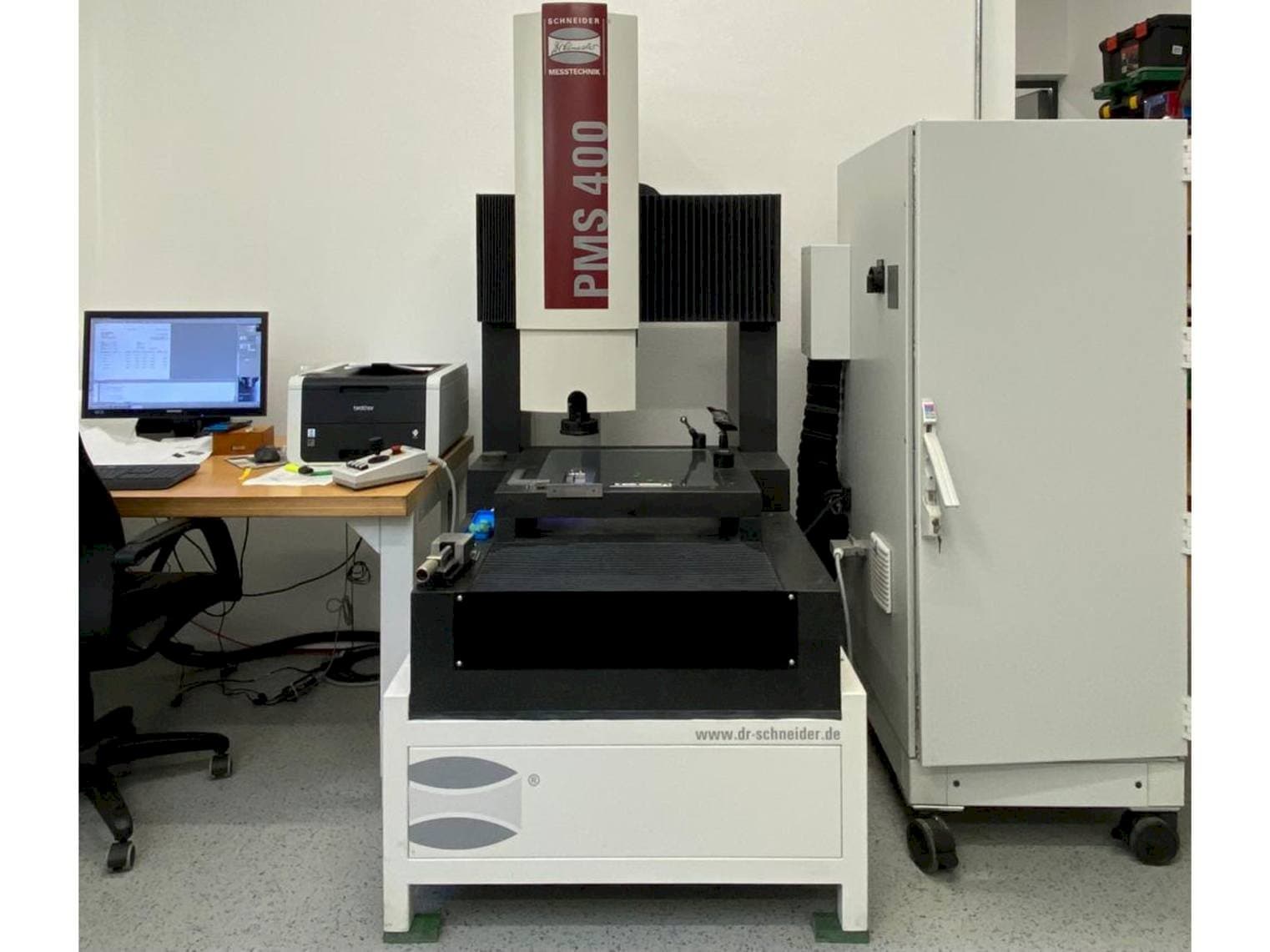 Frontansicht der HEINRICH SCHNEIDER PMS 400 Maschine