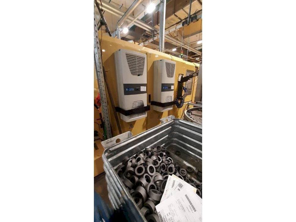 Frontansicht der TAJMAC-ZPS SAL 100/4  Maschine