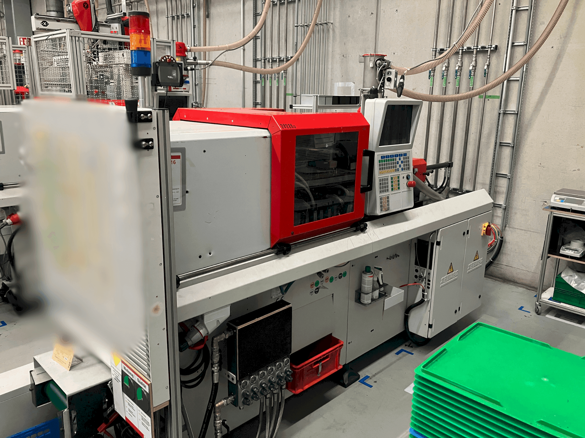 Frontansicht der Arburg Allrounder 270 S 250-60  Maschine