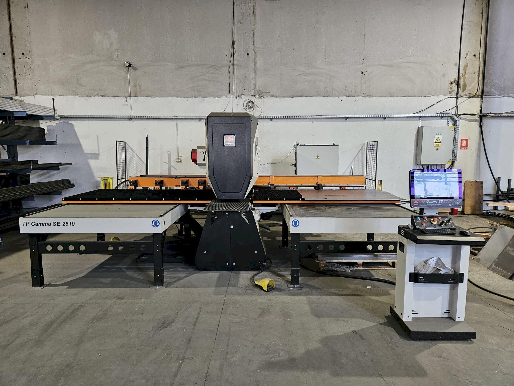 Frontansicht der TECNOLOGY Italiana TP GAMMA SE 2510  Maschine