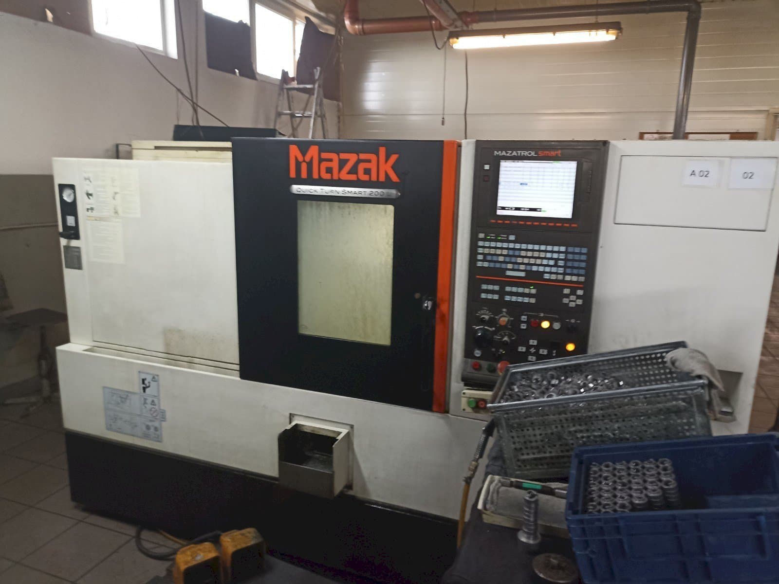 Frontansicht der Mazak Quick Turn Smart 200L  Maschine