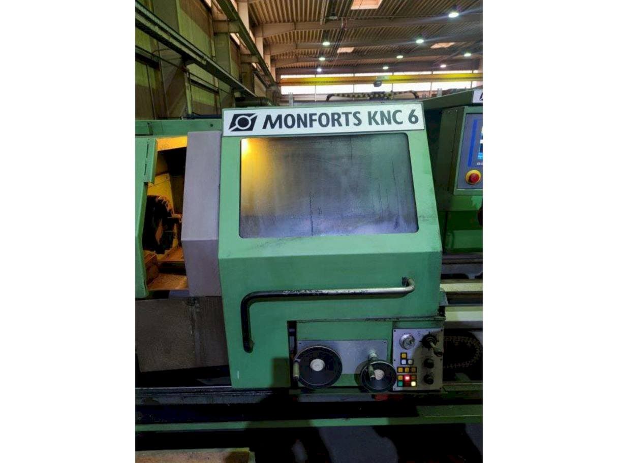 Frontansicht der Monforts KNC6 x 2000 Maschine