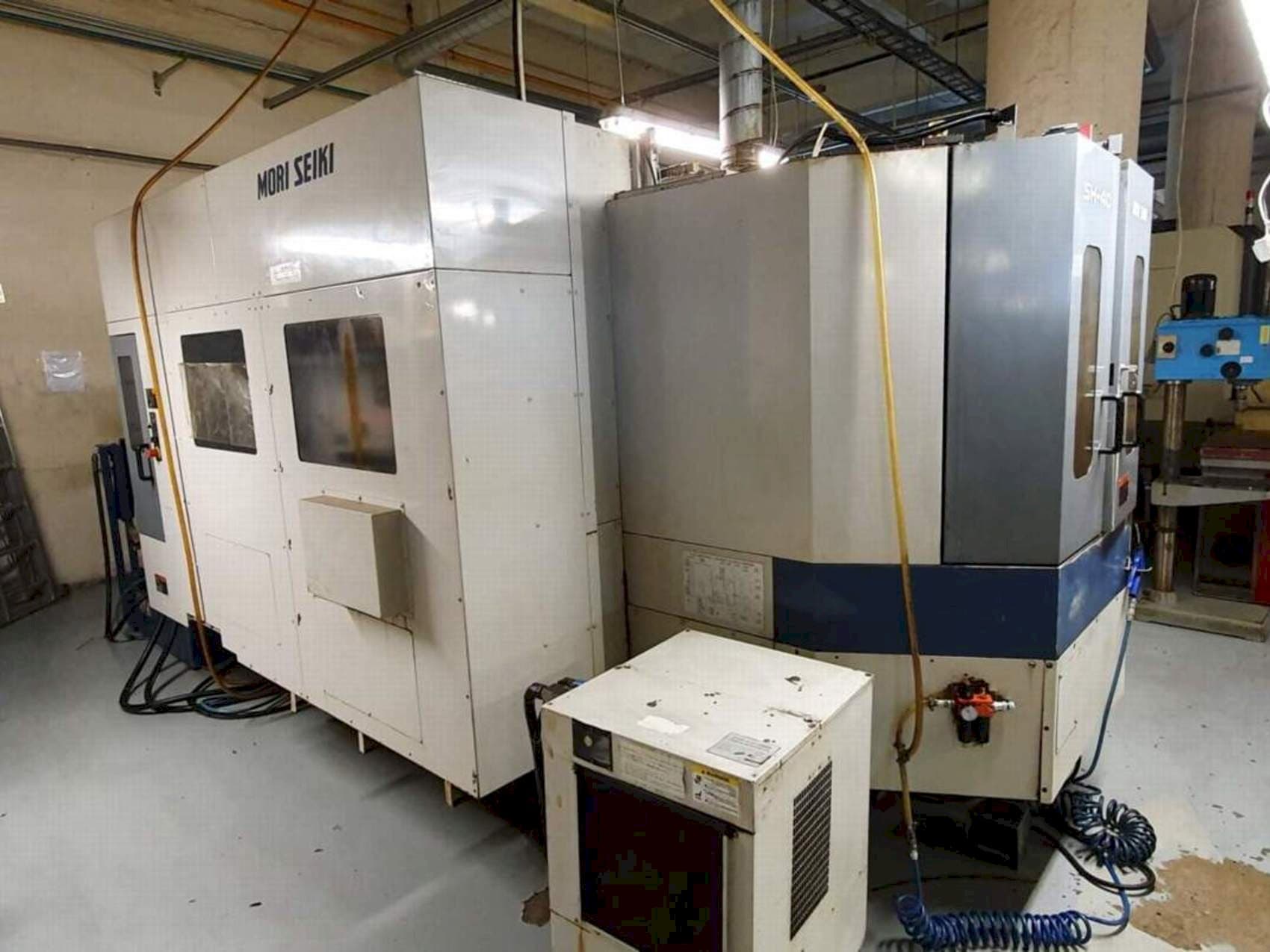 Frontansicht der MORI SEIKI SH-40  Maschine