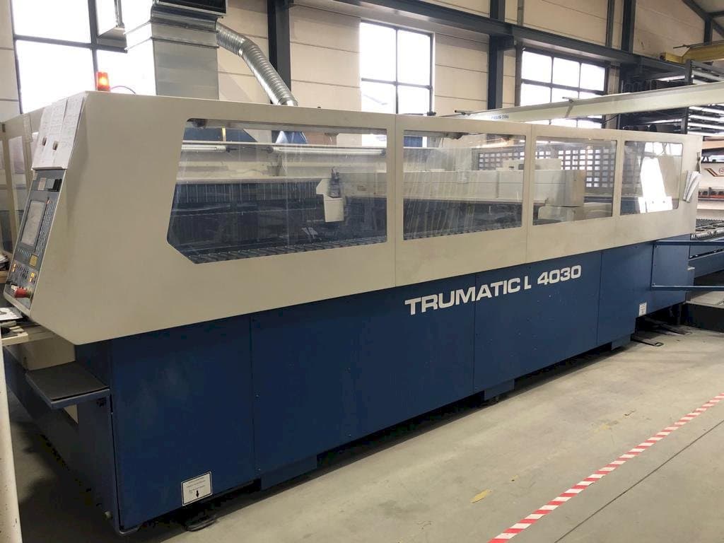 Frontansicht der Trumpf Trumatic L4030  Maschine