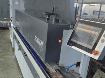 Frontansicht der FELDER Tempora F400 FORMAT4  Maschine