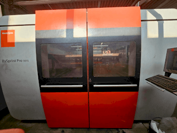 Frontansicht der Bystronic Bysprint Pro 3015  Maschine