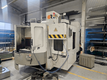 Frontansicht der Victor Vcenter 70 - APC  Maschine