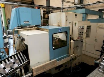 Frontansicht der LORENZ LS 302  Maschine