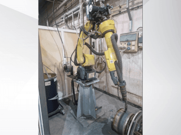 Frontansicht der FANUC ARC Mate 100iC  Maschine